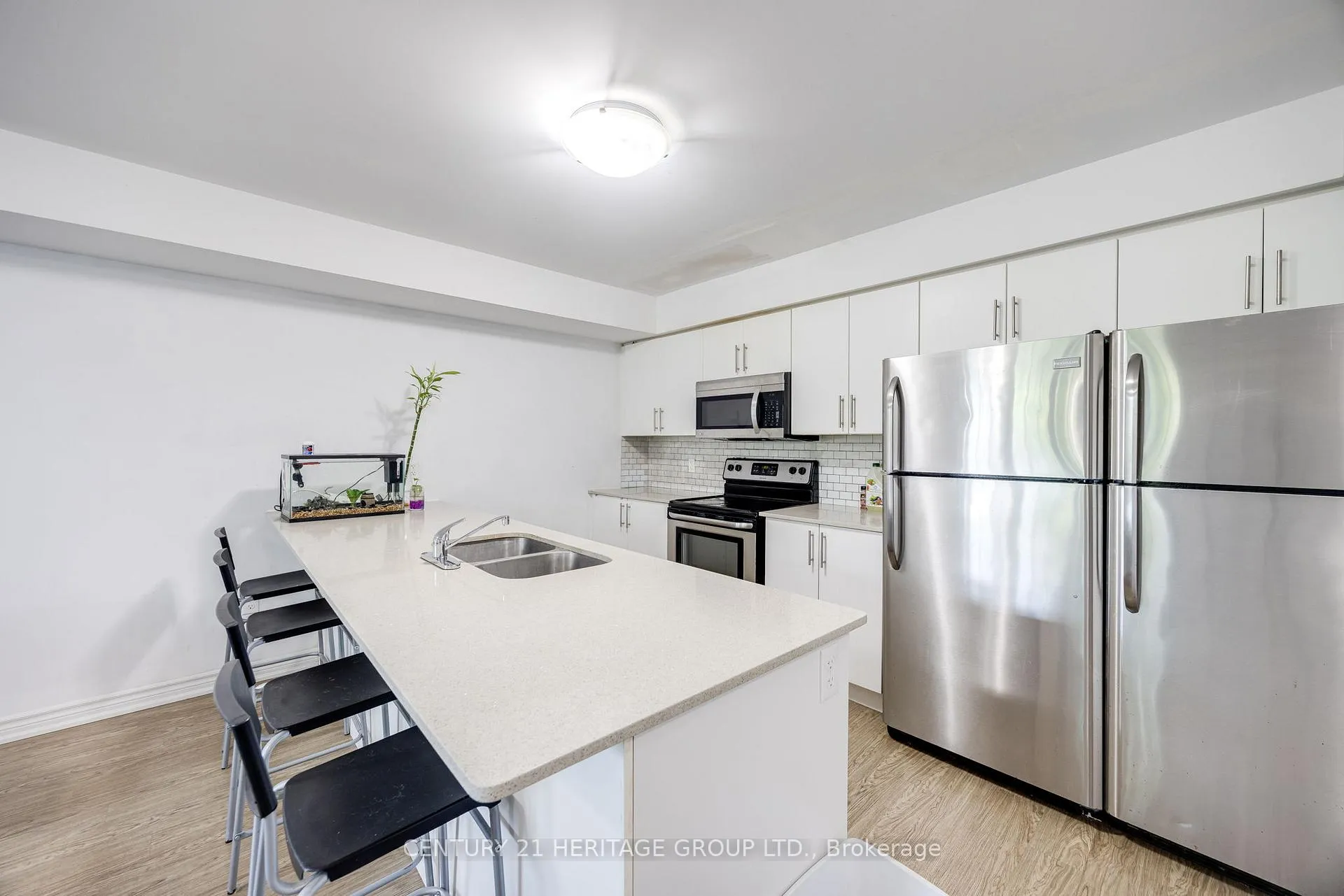 Photo 7 of Unit 5, 244 Penetanguishene Road, Barrie, Georgian Drive — HOMEH