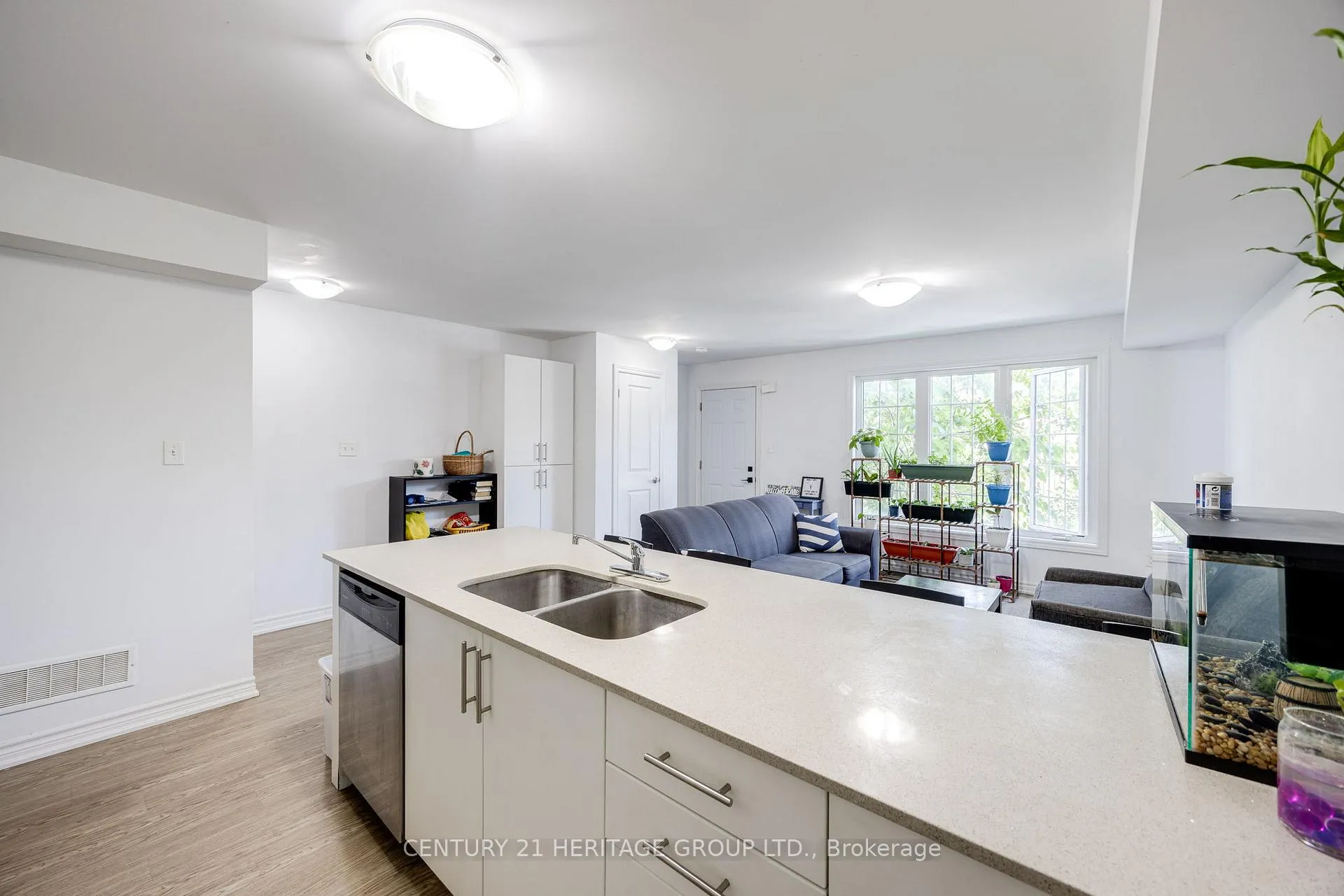 Photo 9 of Unit 5, 244 Penetanguishene Road, Barrie, Georgian Drive — HOMEH