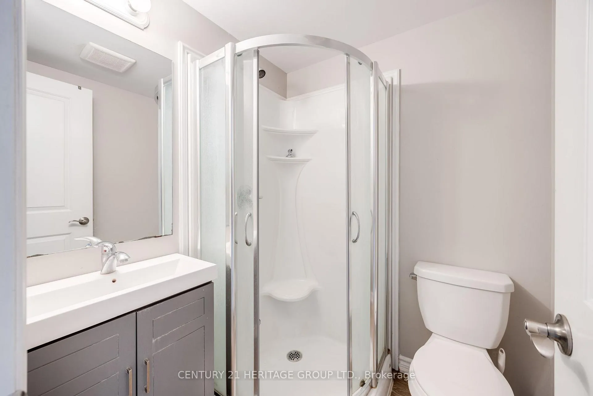 Photo 12 of Unit 5, 244 Penetanguishene Road, Barrie, Georgian Drive — HOMEH