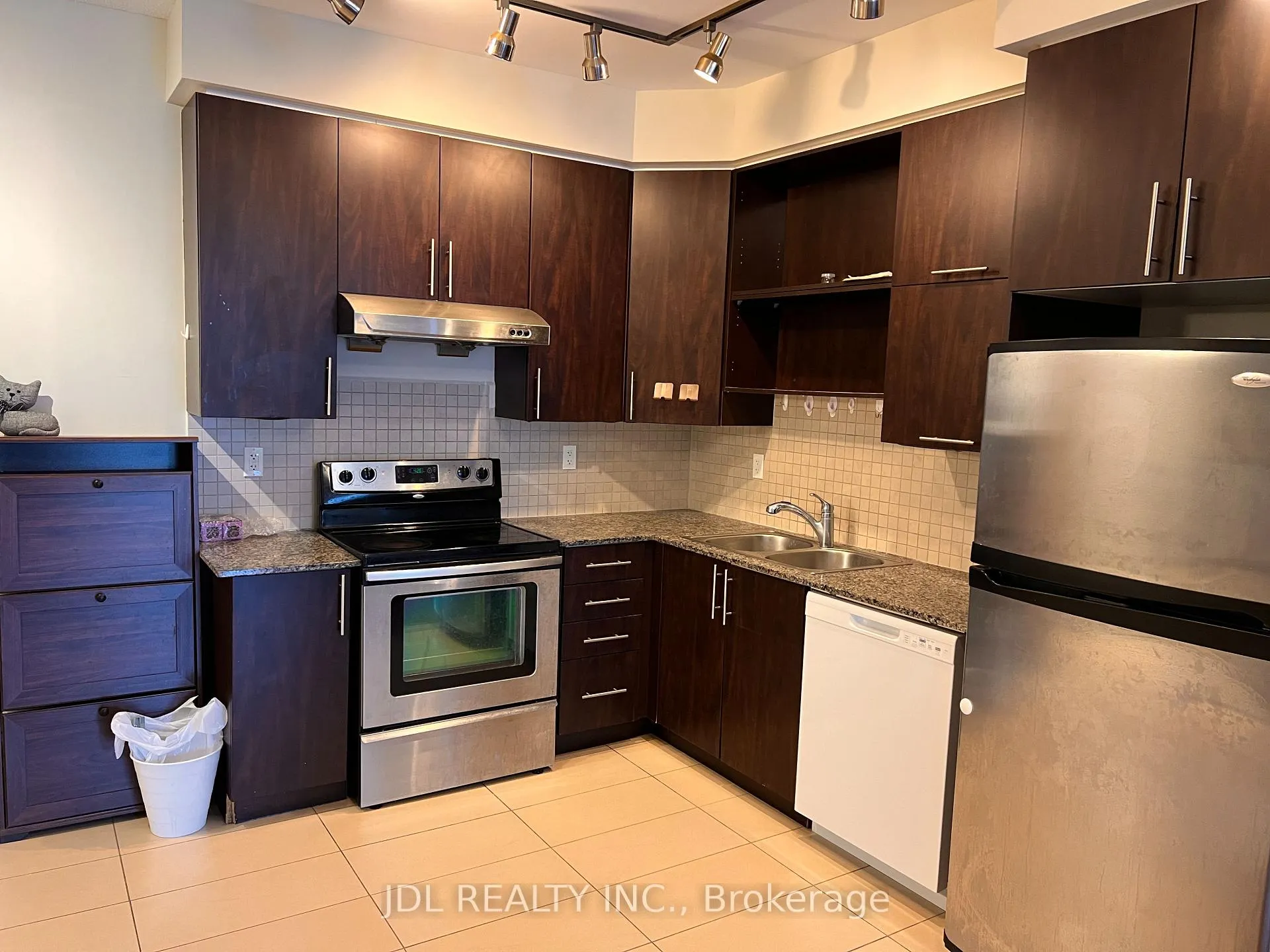 Photo 4 of Unit 208, 60 South Town Centre Boulevard, Markham, Unionville — HOMEH