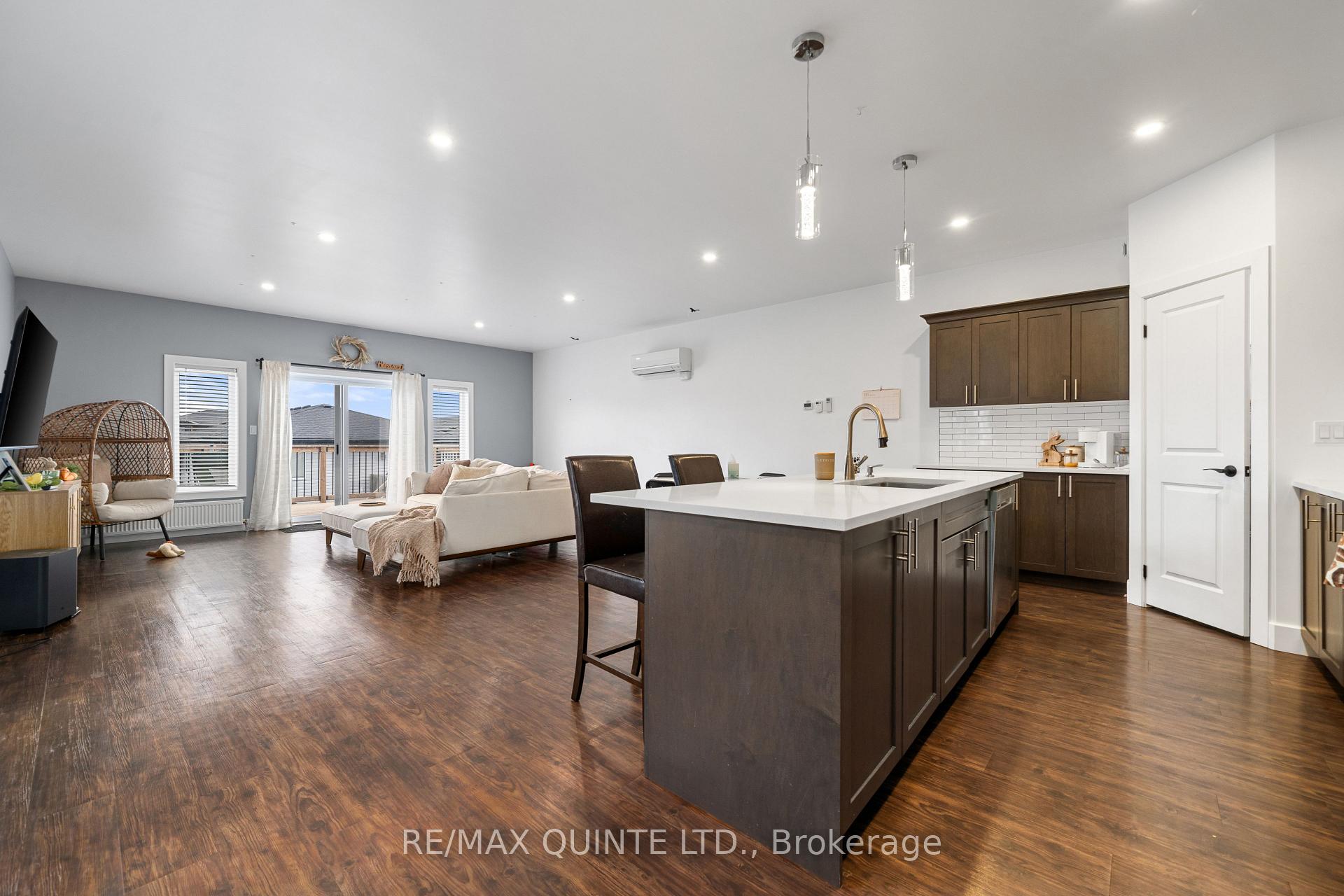 Photo 8 of Unit A & B, 10 Lehtinen Crescent, Belleville, Belleville Ward — HOMEH