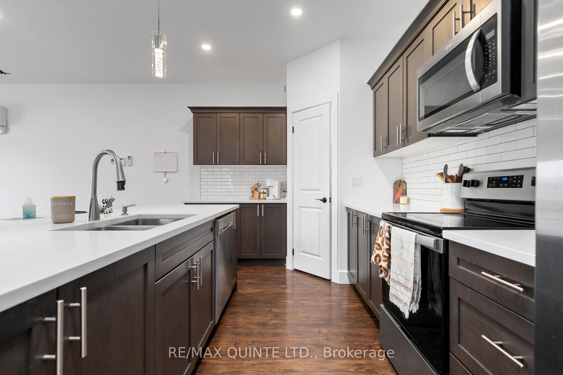 Photo 9 of Unit A & B, 10 Lehtinen Crescent, Belleville, Belleville Ward — HOMEH