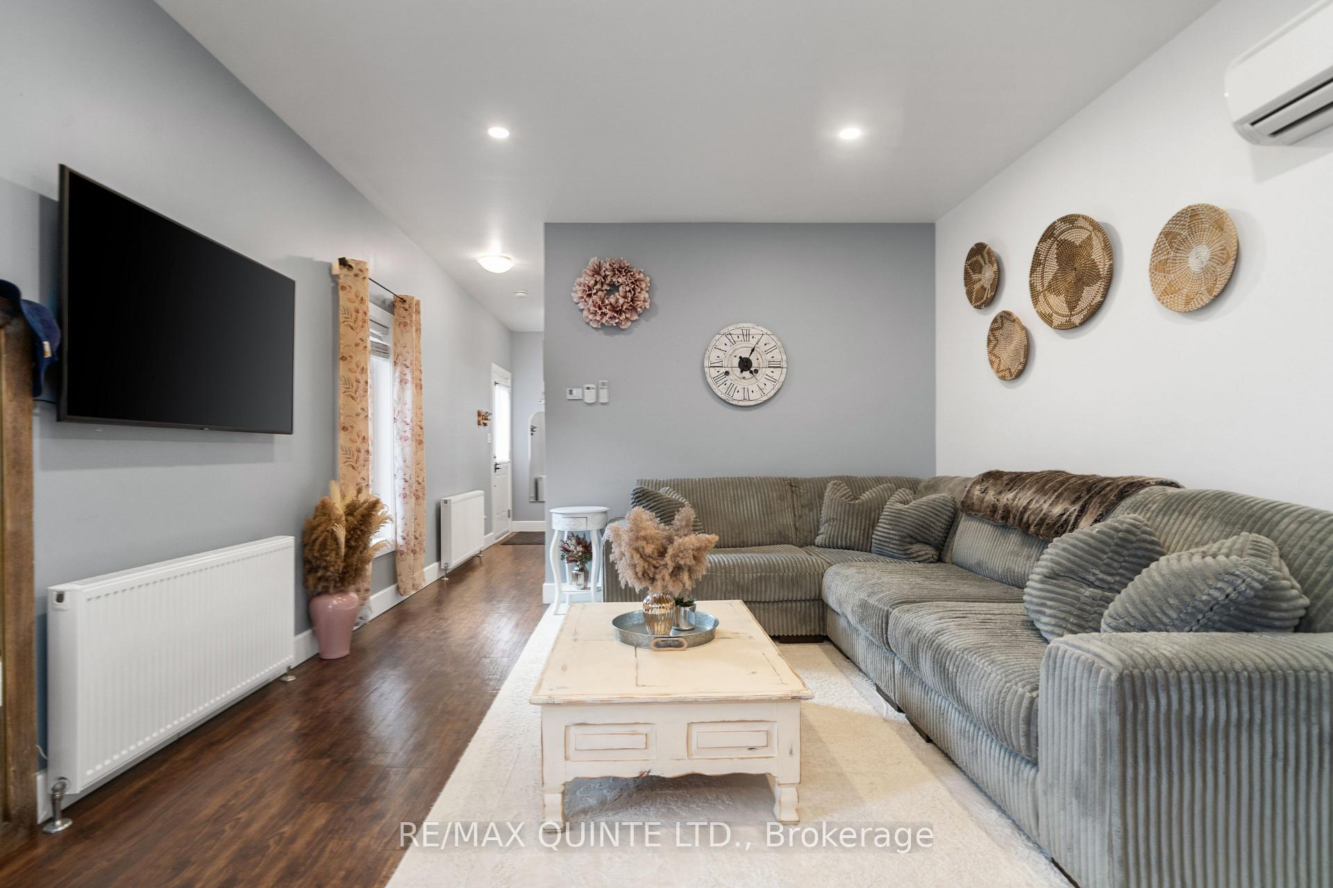 Photo 30 of Unit A & B, 10 Lehtinen Crescent, Belleville, Belleville Ward — HOMEH