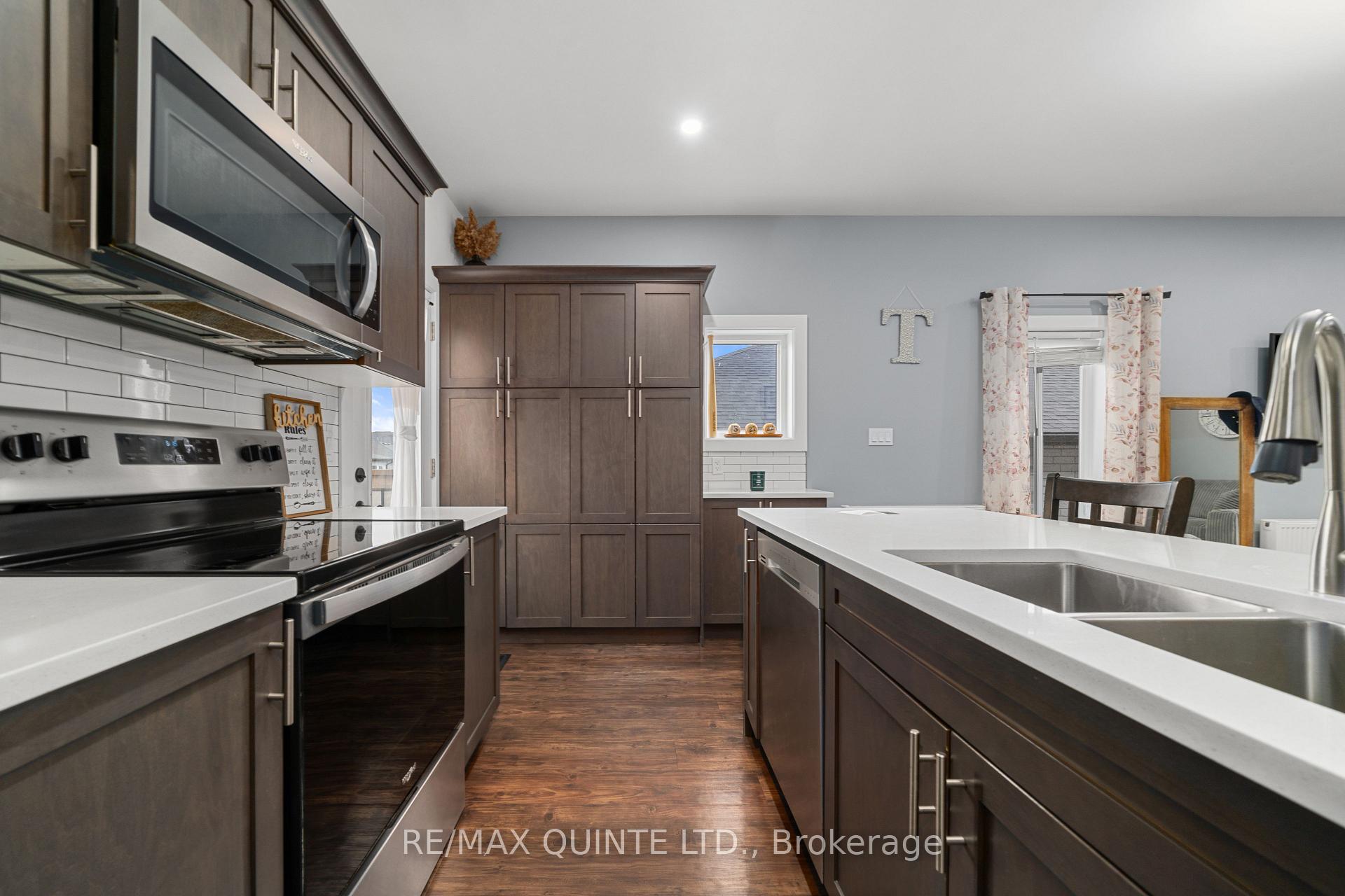 Photo 35 of Unit A & B, 10 Lehtinen Crescent, Belleville, Belleville Ward — HOMEH