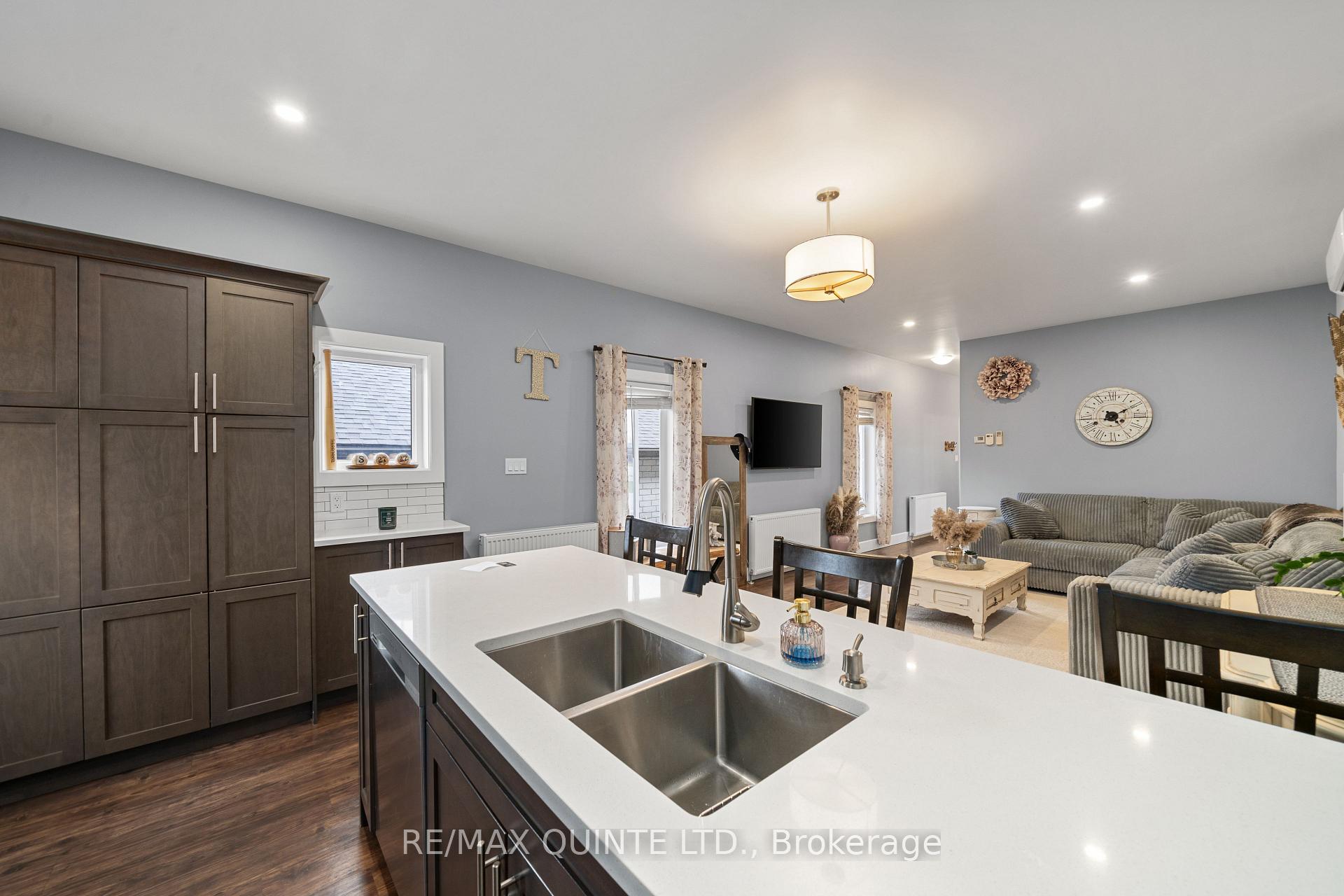 Photo 36 of Unit A & B, 10 Lehtinen Crescent, Belleville, Belleville Ward — HOMEH