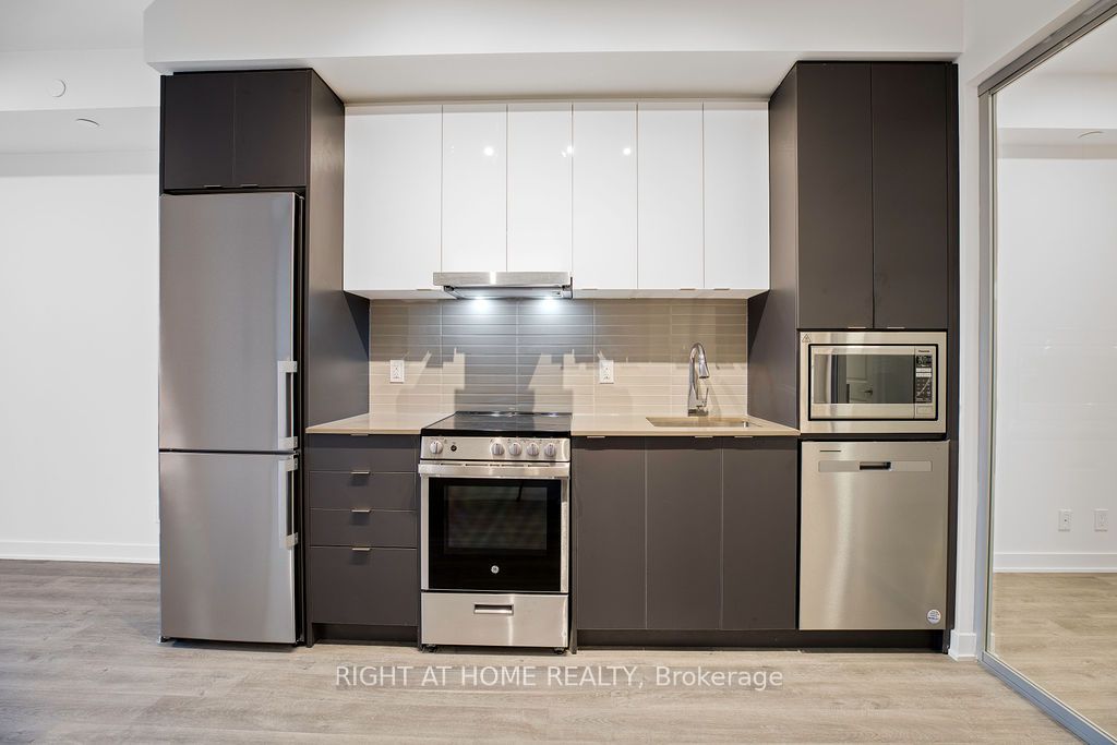 Front of Unit B325, 50 Upper Mall Way