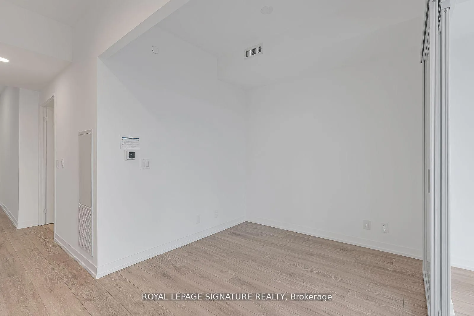 Photo 8 of Unit 515, 2020 Bathurst Street, Toronto, Humewood-Cedarvale — HOMEH