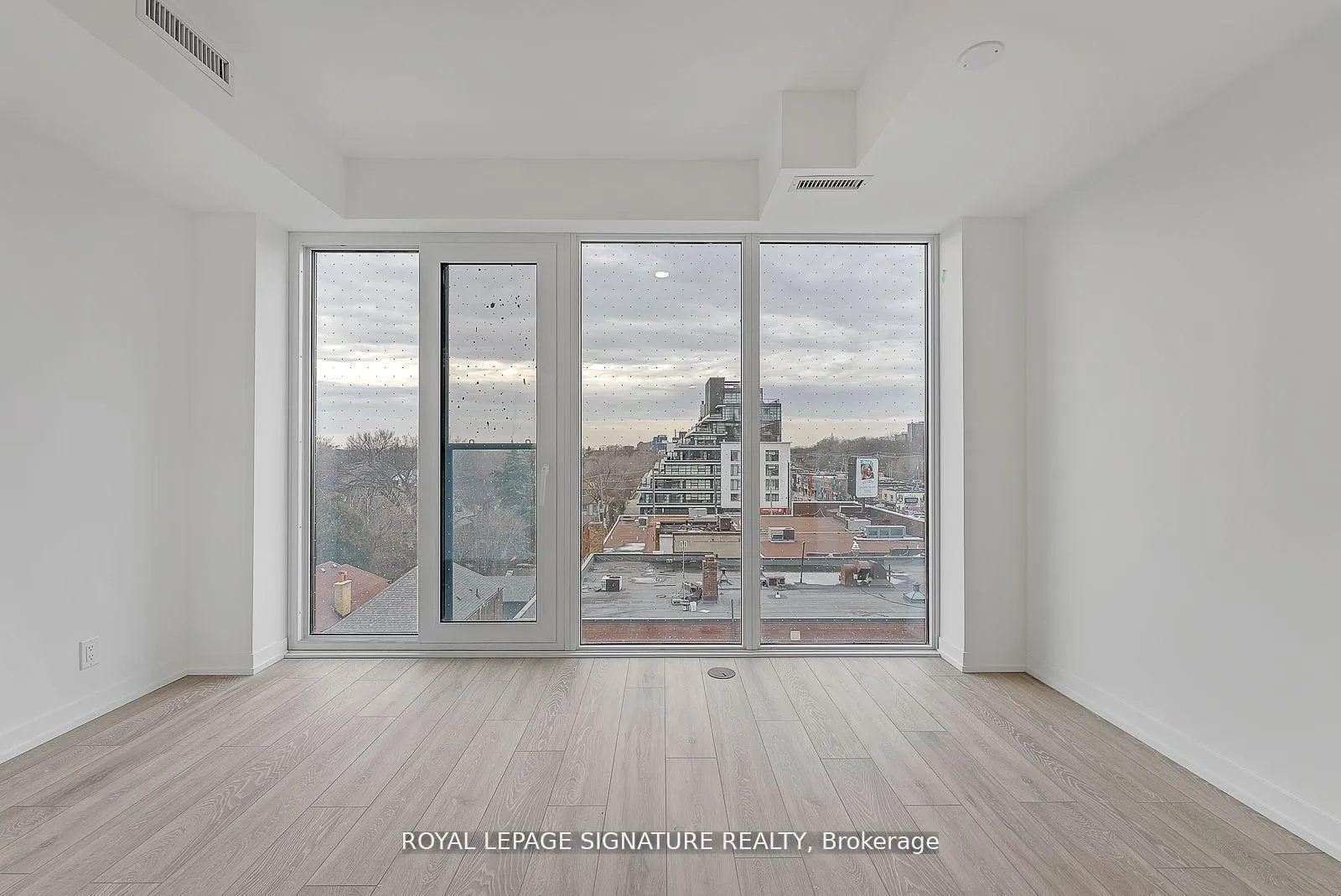 Photo 12 of Unit 515, 2020 Bathurst Street, Toronto, Humewood-Cedarvale — HOMEH