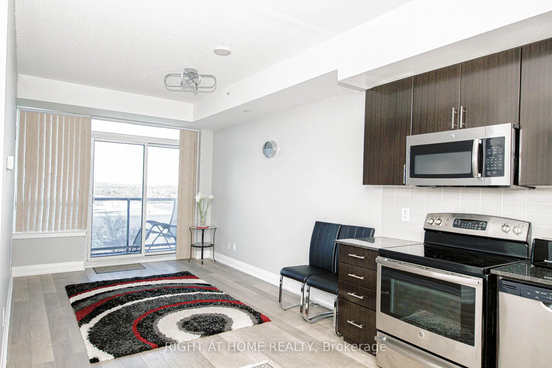 Photo 18 of Unit 510, 7167 Yonge Street, Markham, Thornhill — HOMEH