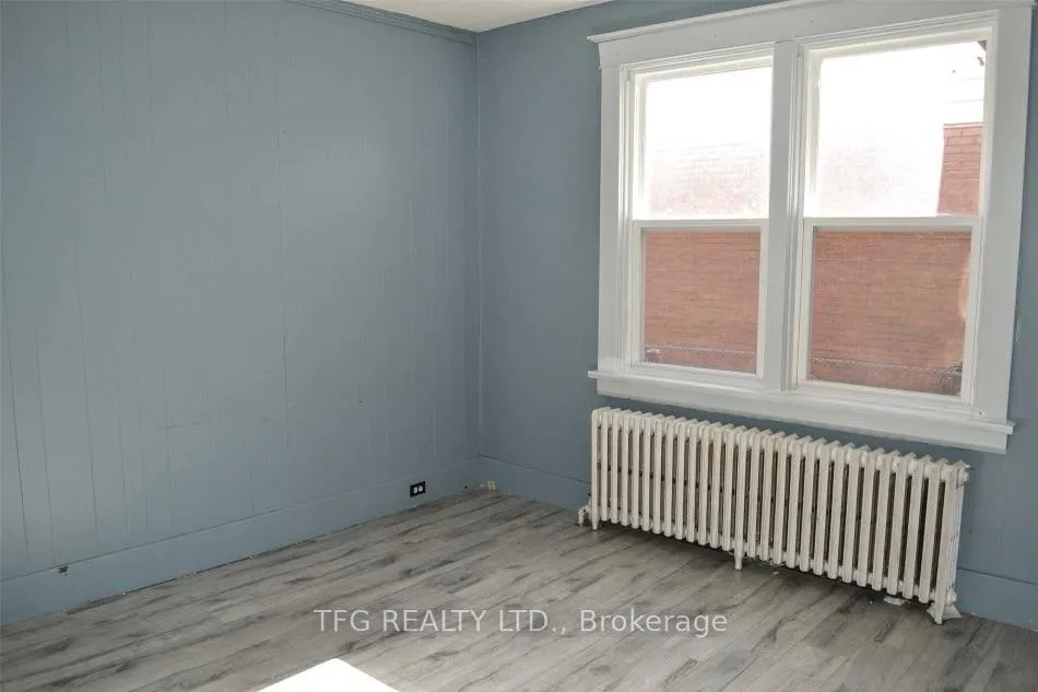 Photo 4 of Unit 3, 324 Kingsdale Avenue, Oshawa, O'Neill — HOMEH