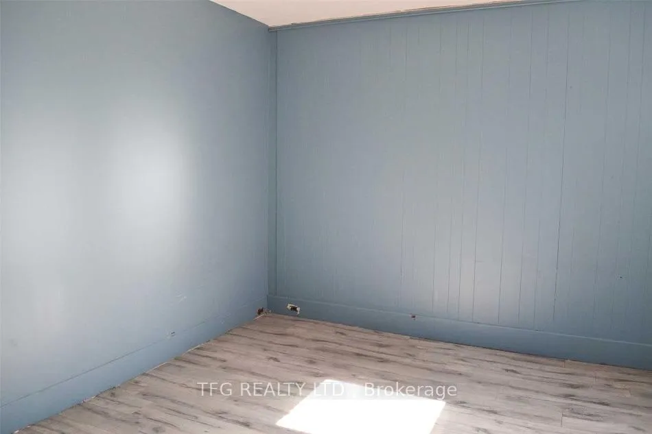 Photo 5 of Unit 3, 324 Kingsdale Avenue, Oshawa, O'Neill — HOMEH