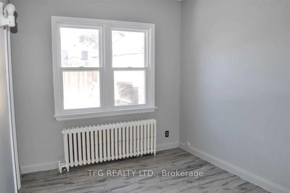 Photo 6 of Unit 3, 324 Kingsdale Avenue, Oshawa, O'Neill — HOMEH