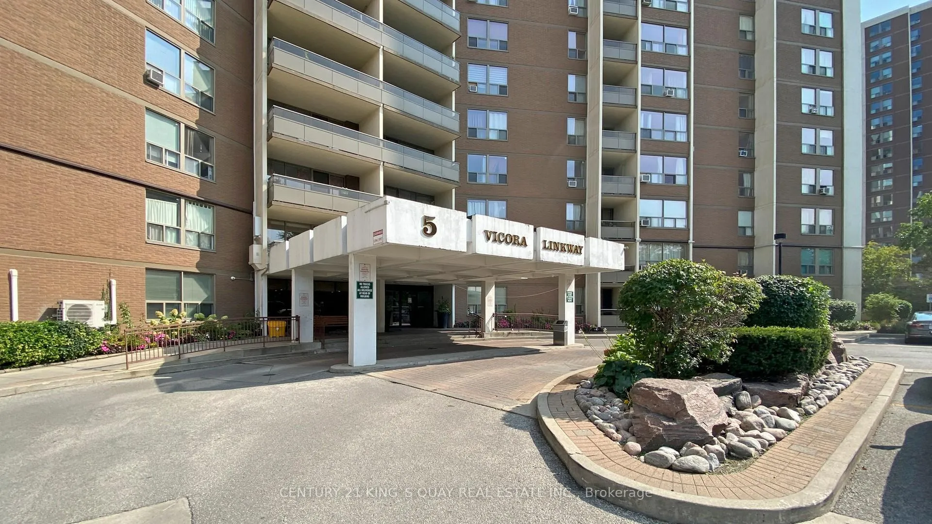 Photo 2 of Unit 303, 5 Vicora Linkway, Toronto, Flemingdon Park — HOMEH