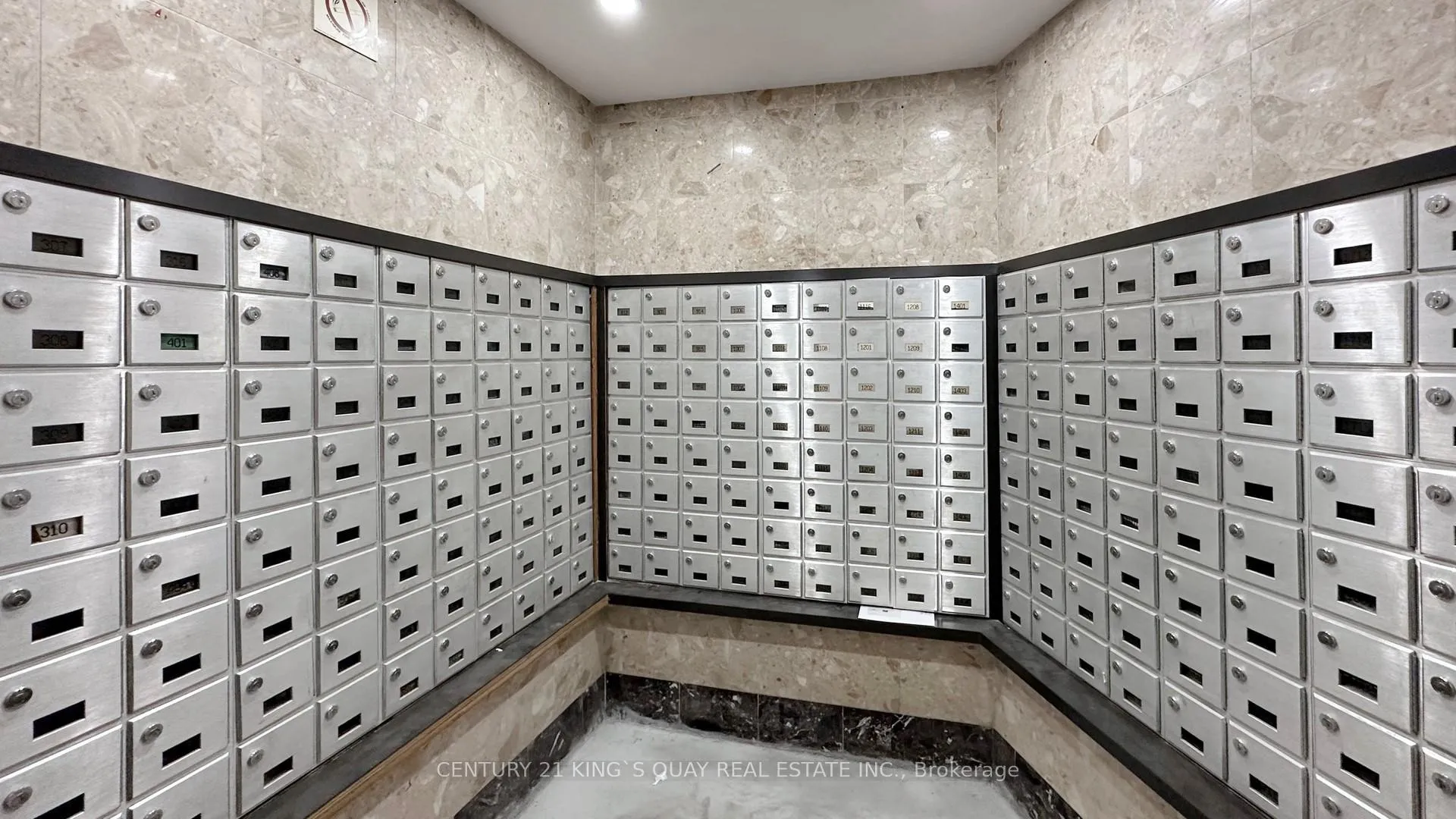 Photo 4 of Unit 303, 5 Vicora Linkway, Toronto, Flemingdon Park — HOMEH