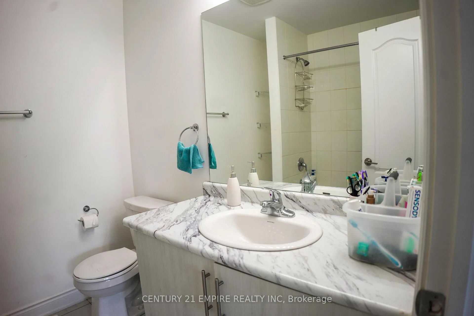 Photo 13 of 32 Mabern Street, Barrie, Holly — HOMEH