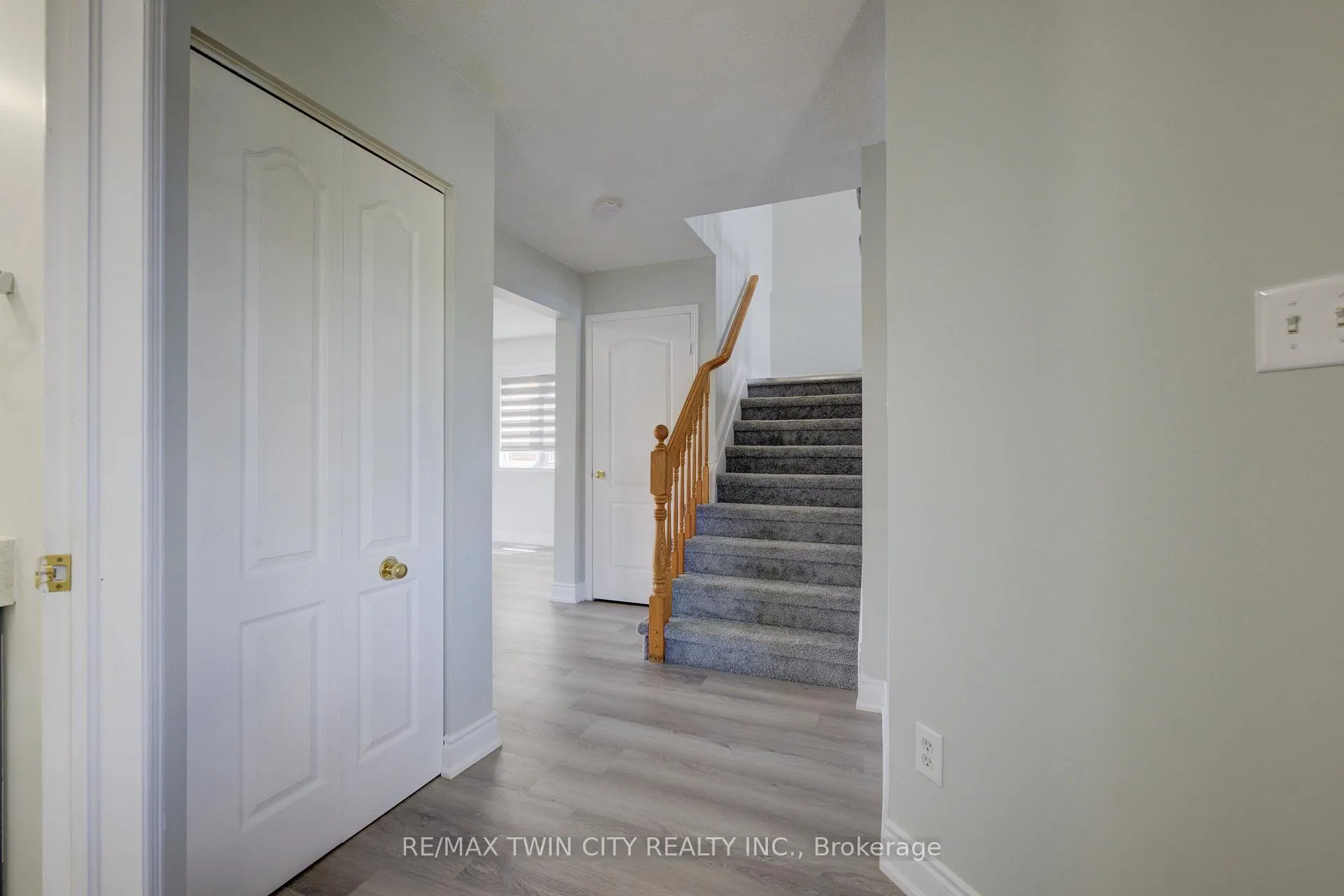 Photo 4 of 184 Copper Leaf Street, Kitchener — HOMEH
