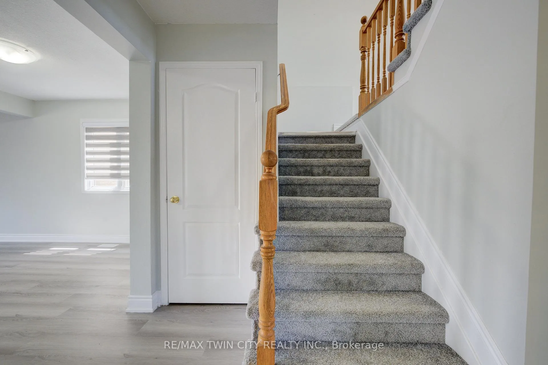 Photo 7 of 184 Copper Leaf Street, Kitchener — HOMEH