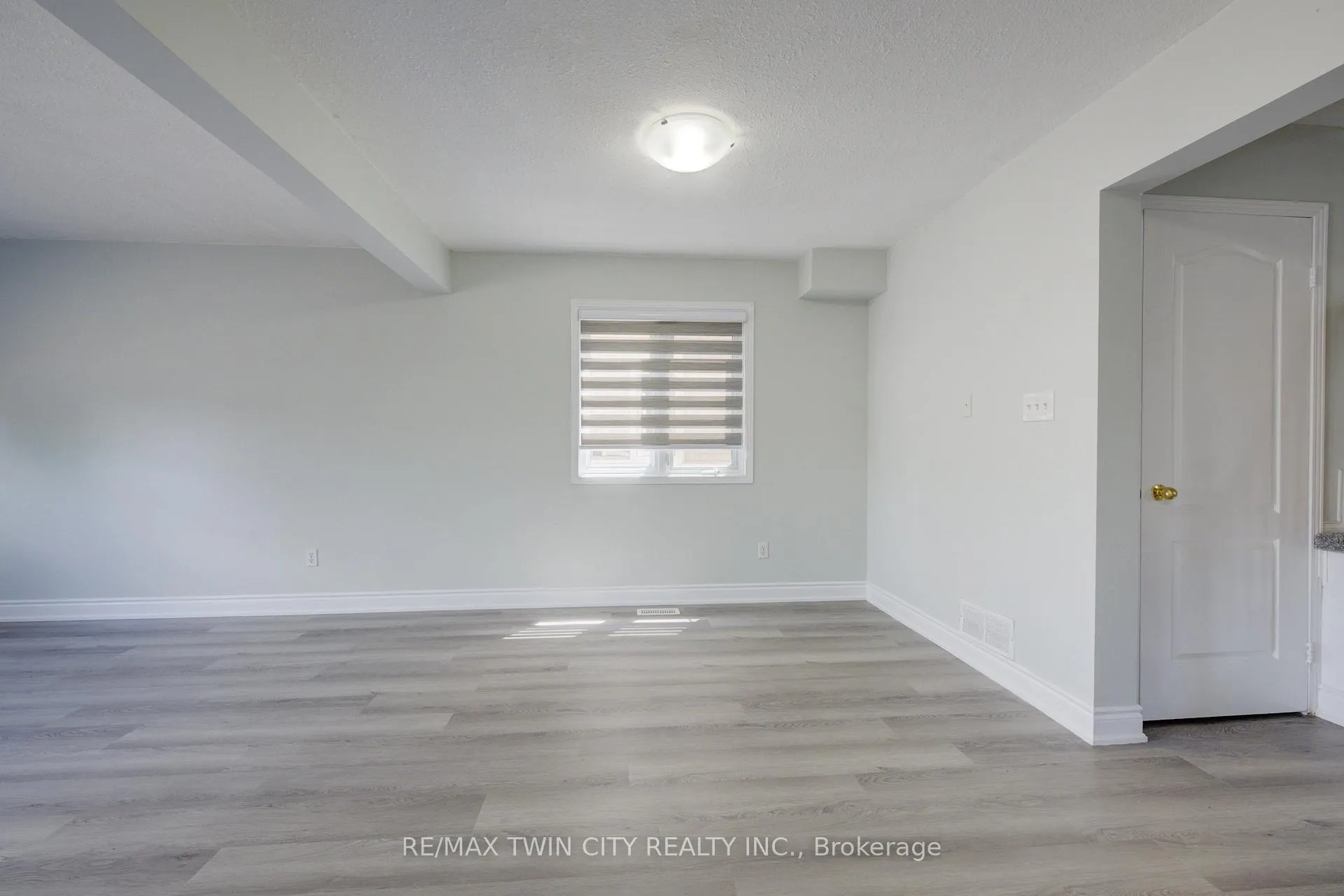 Photo 16 of 184 Copper Leaf Street, Kitchener — HOMEH