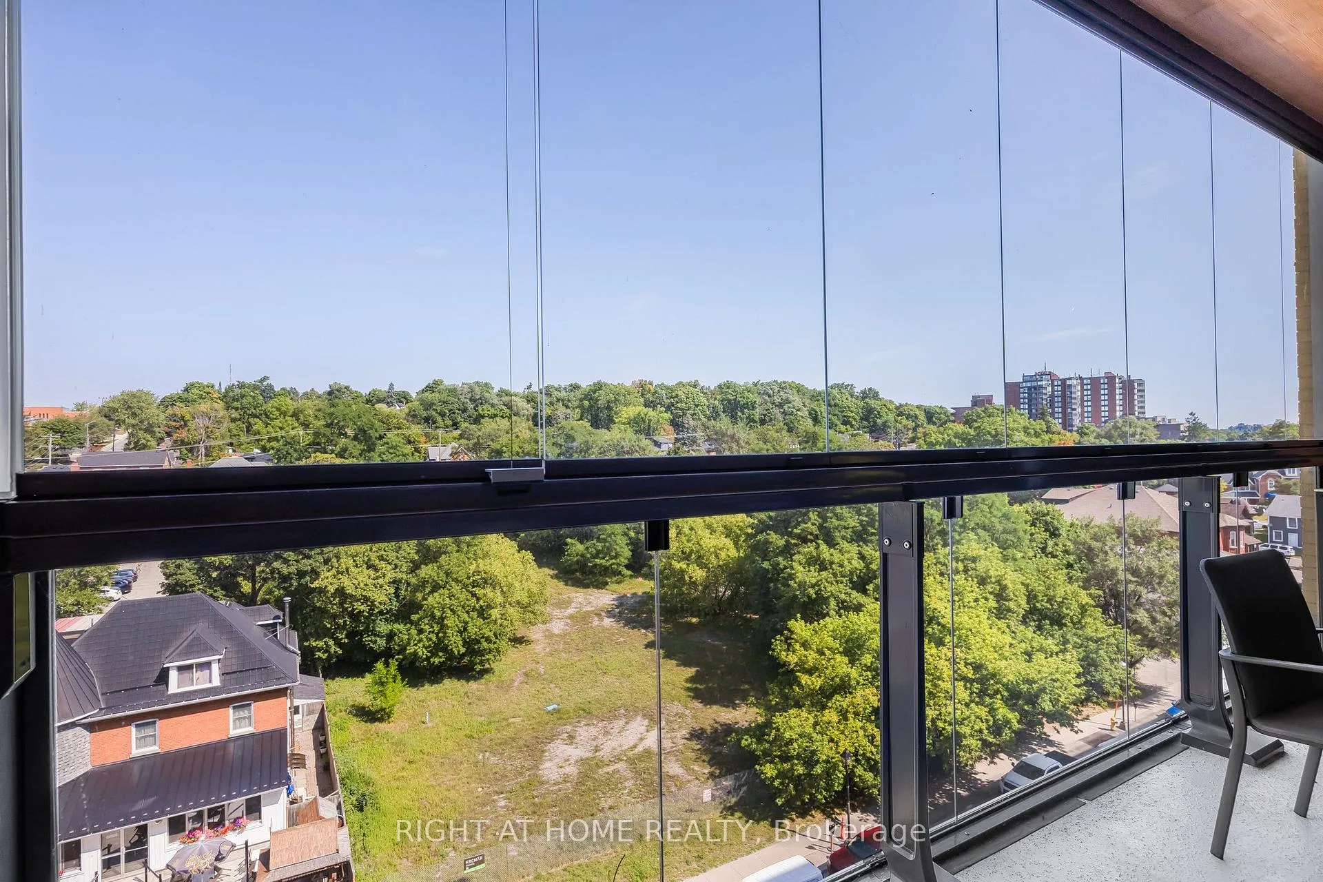 Photo 16 of Unit 720, 185 Dunlop Street E, Barrie, Lakeshore — HOMEH