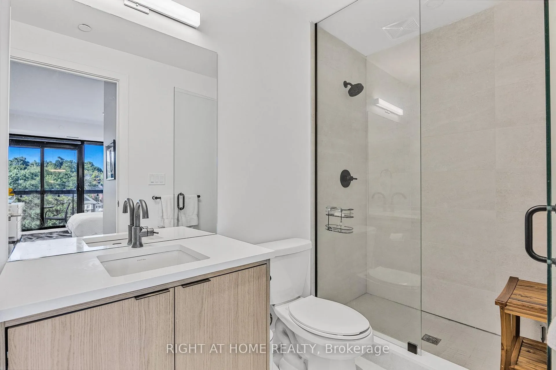 Photo 19 of Unit 720, 185 Dunlop Street E, Barrie, Lakeshore — HOMEH