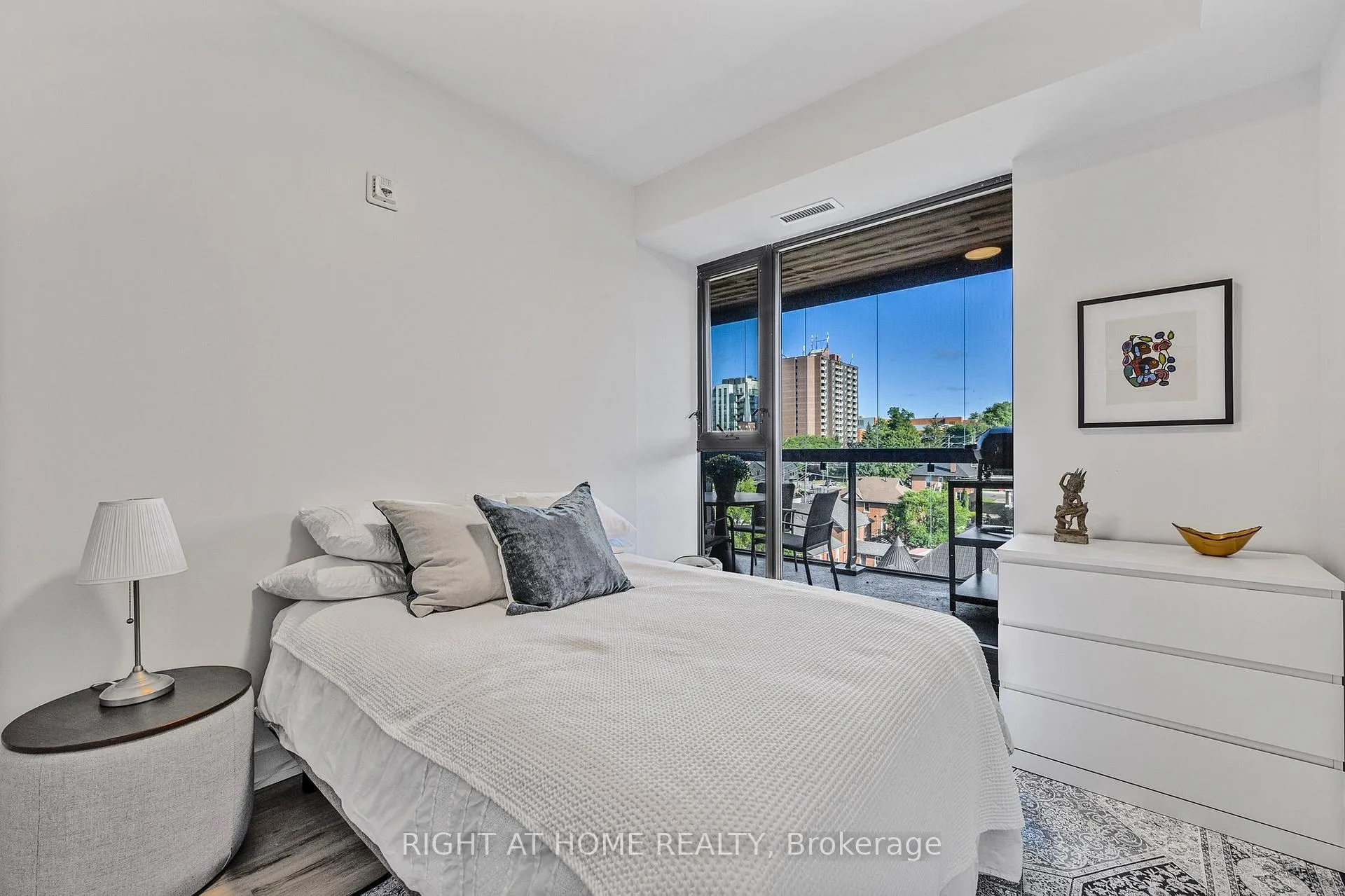 Photo 20 of Unit 720, 185 Dunlop Street E, Barrie, Lakeshore — HOMEH