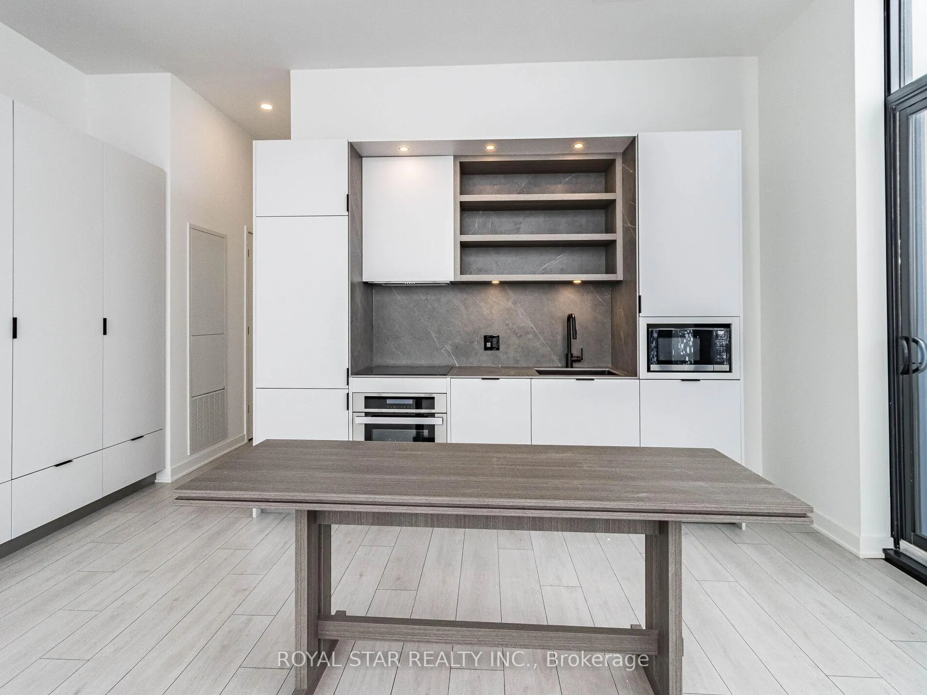 Photo 14 of Unit 5102, 55 Charles Street E, Toronto, Church-Yonge Corridor — HOMEH