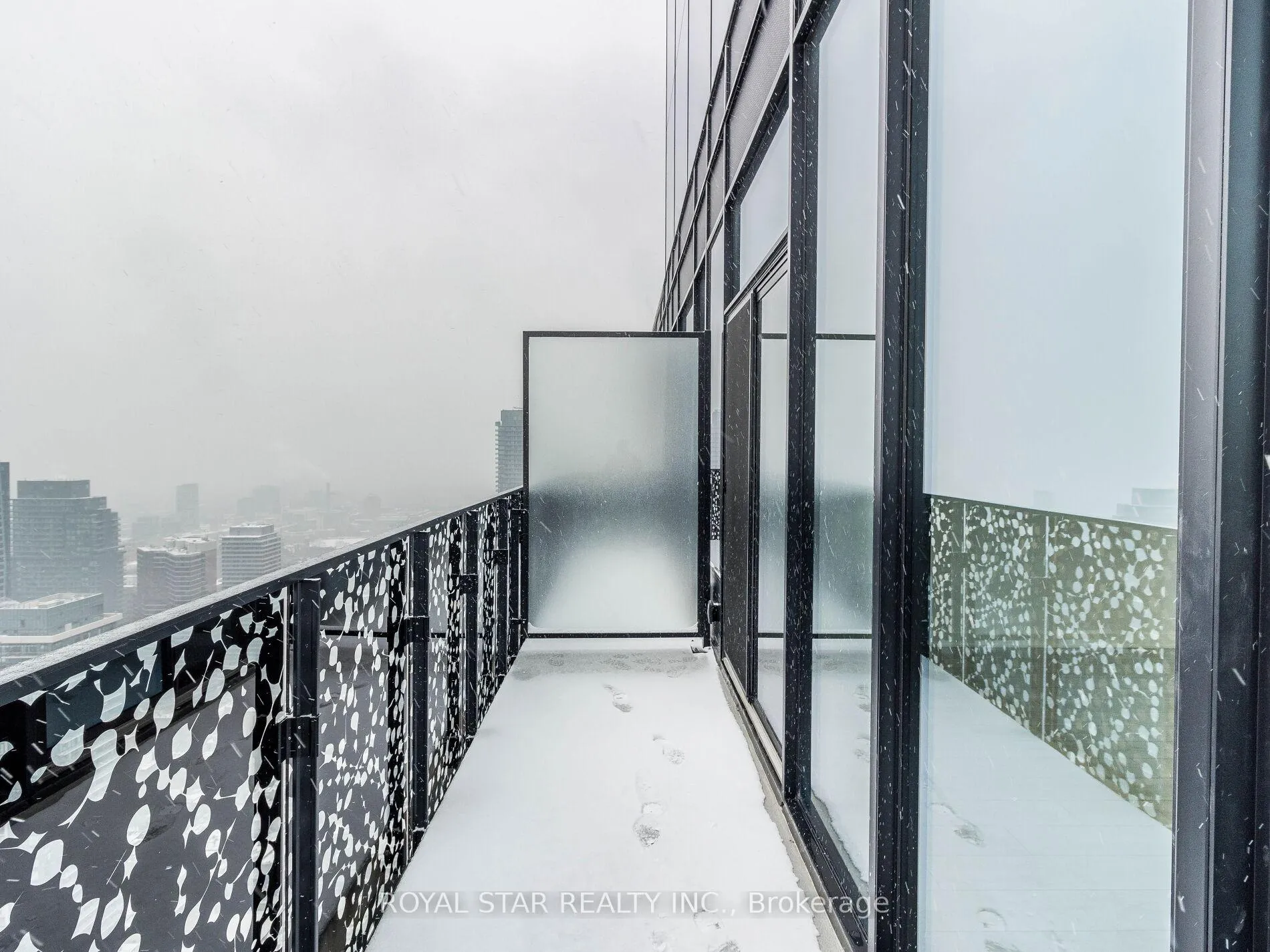 Photo 30 of Unit 5102, 55 Charles Street E, Toronto, Church-Yonge Corridor — HOMEH