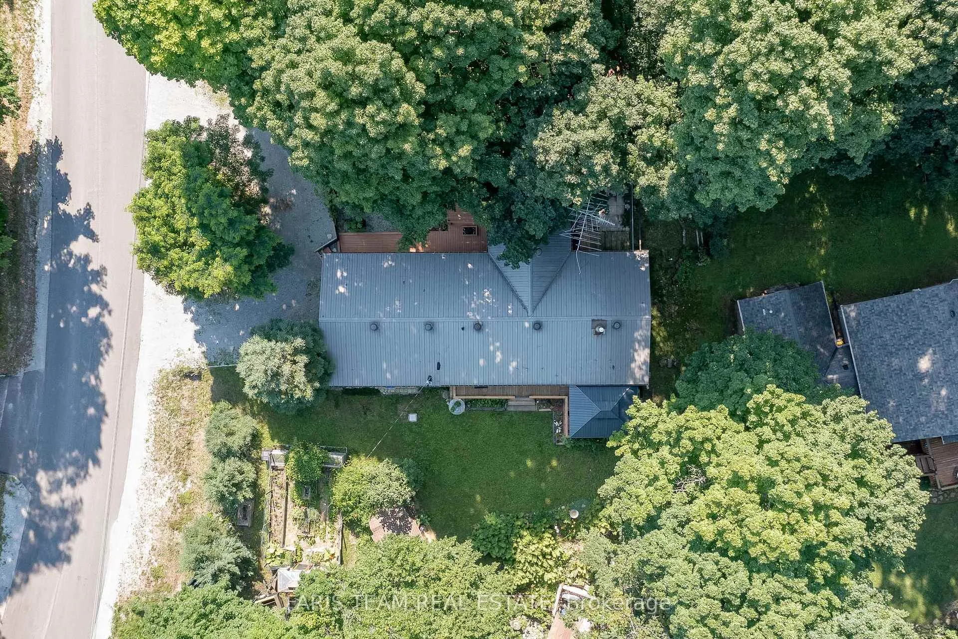 Photo 25 of 107 Timcourt Drive, Tiny, Rural Tiny — HOMEH