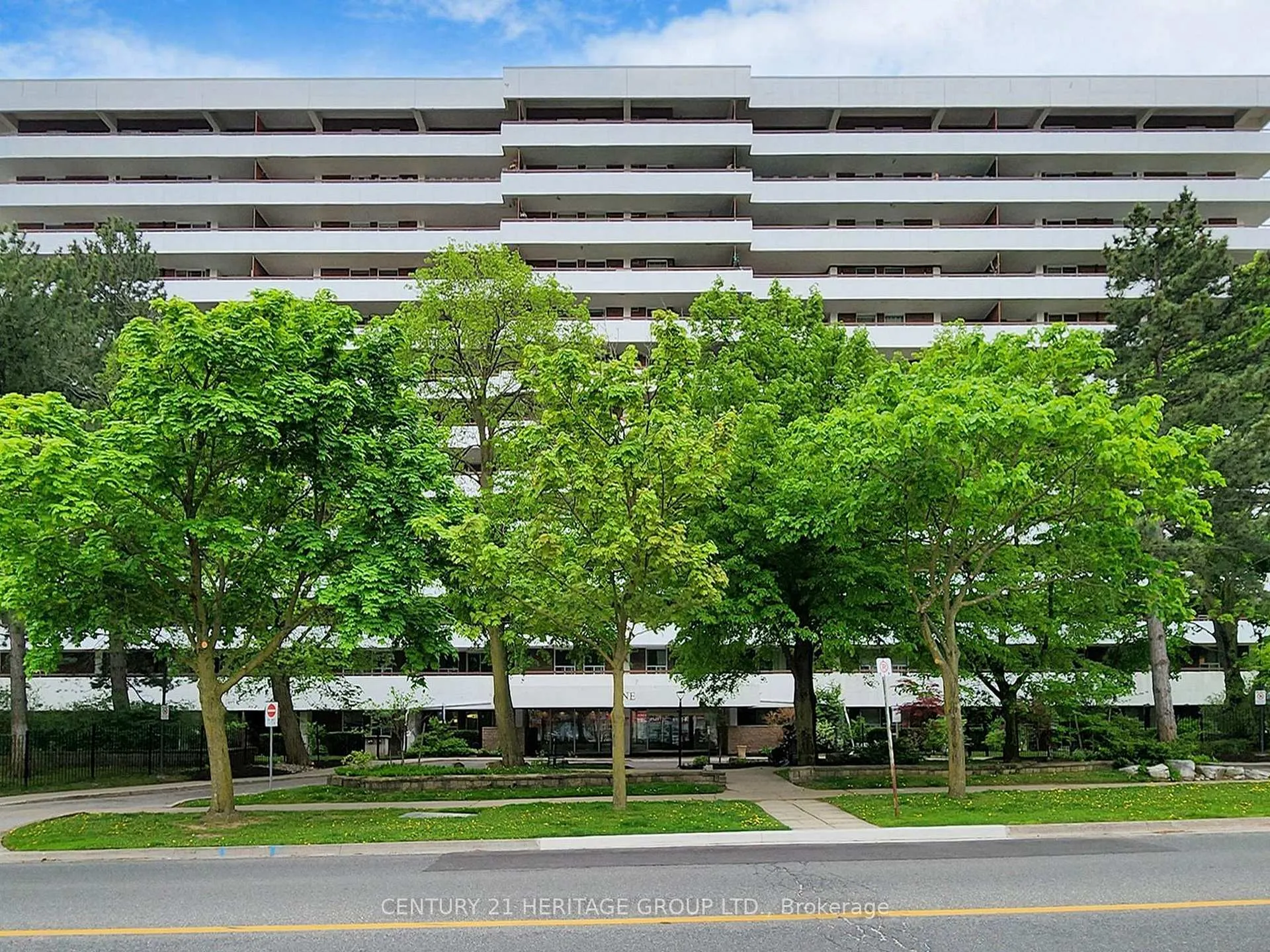 Photo 1 of Unit 308, 1 Royal Orchard Boulevard, Markham, Royal Orchard — HOMEH