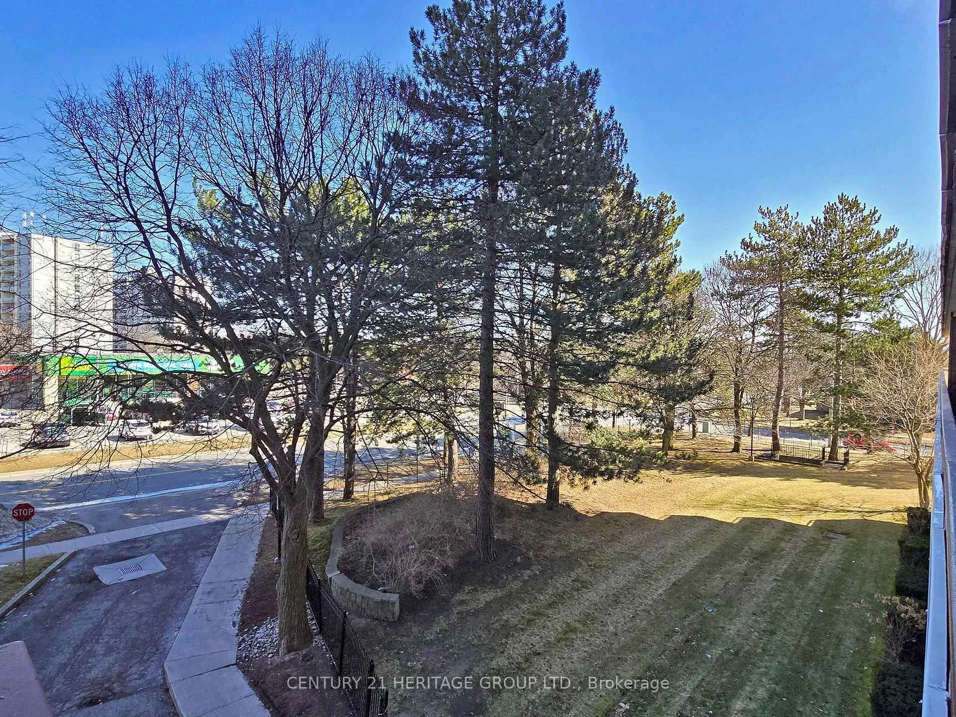 Photo 31 of Unit 308, 1 Royal Orchard Boulevard, Markham, Royal Orchard — HOMEH