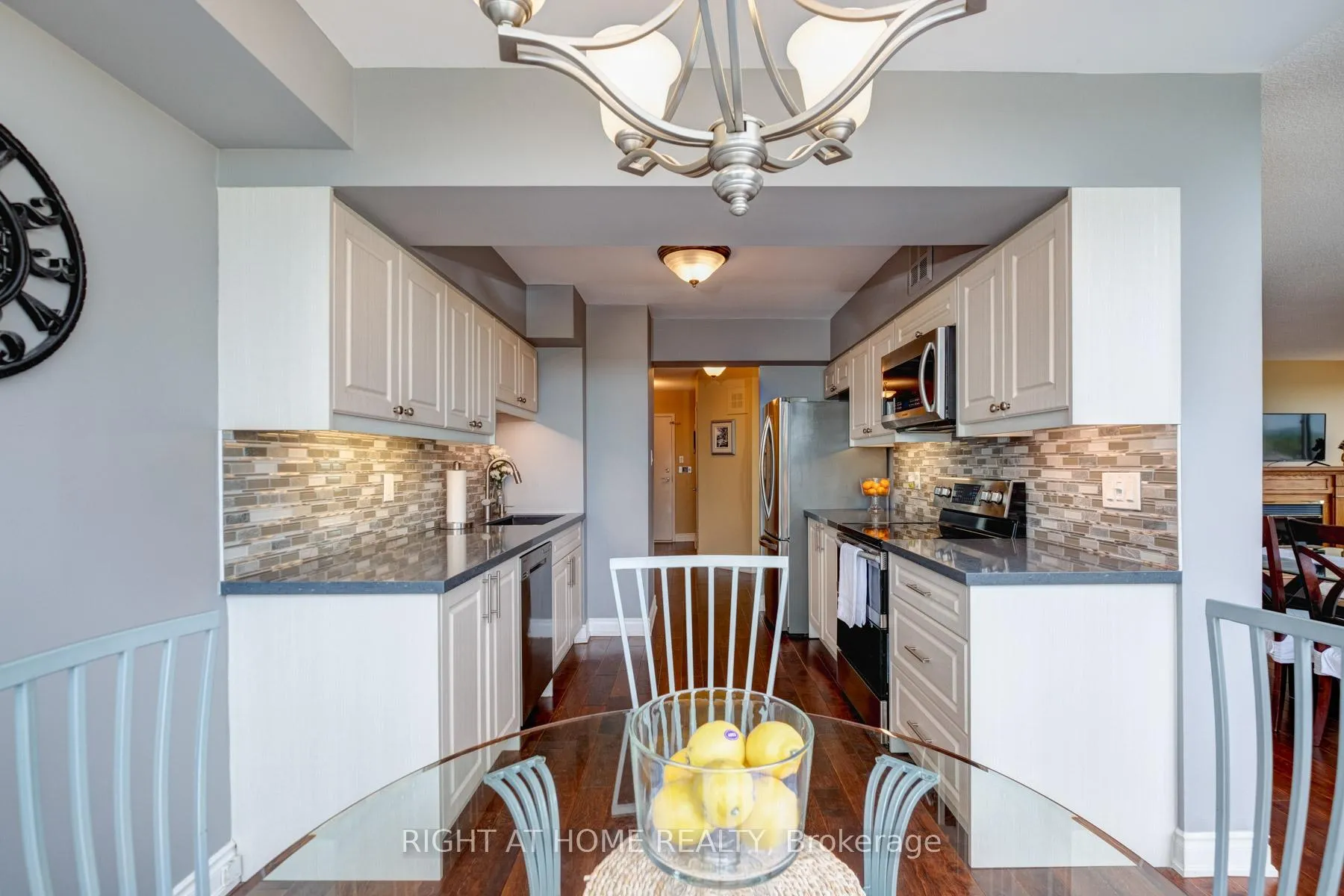 Photo 8 of Unit 712, 55 Austin Drive, Markham, Markville — HOMEH