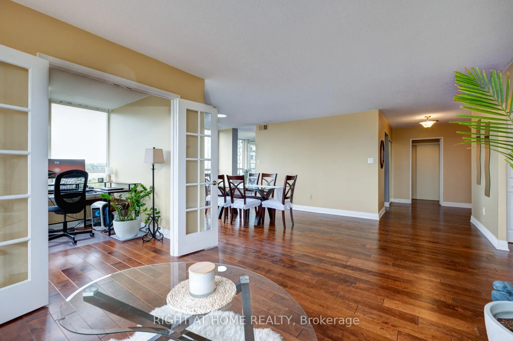 Photo 11 of Unit 712, 55 Austin Drive, Markham, Markville — HOMEH