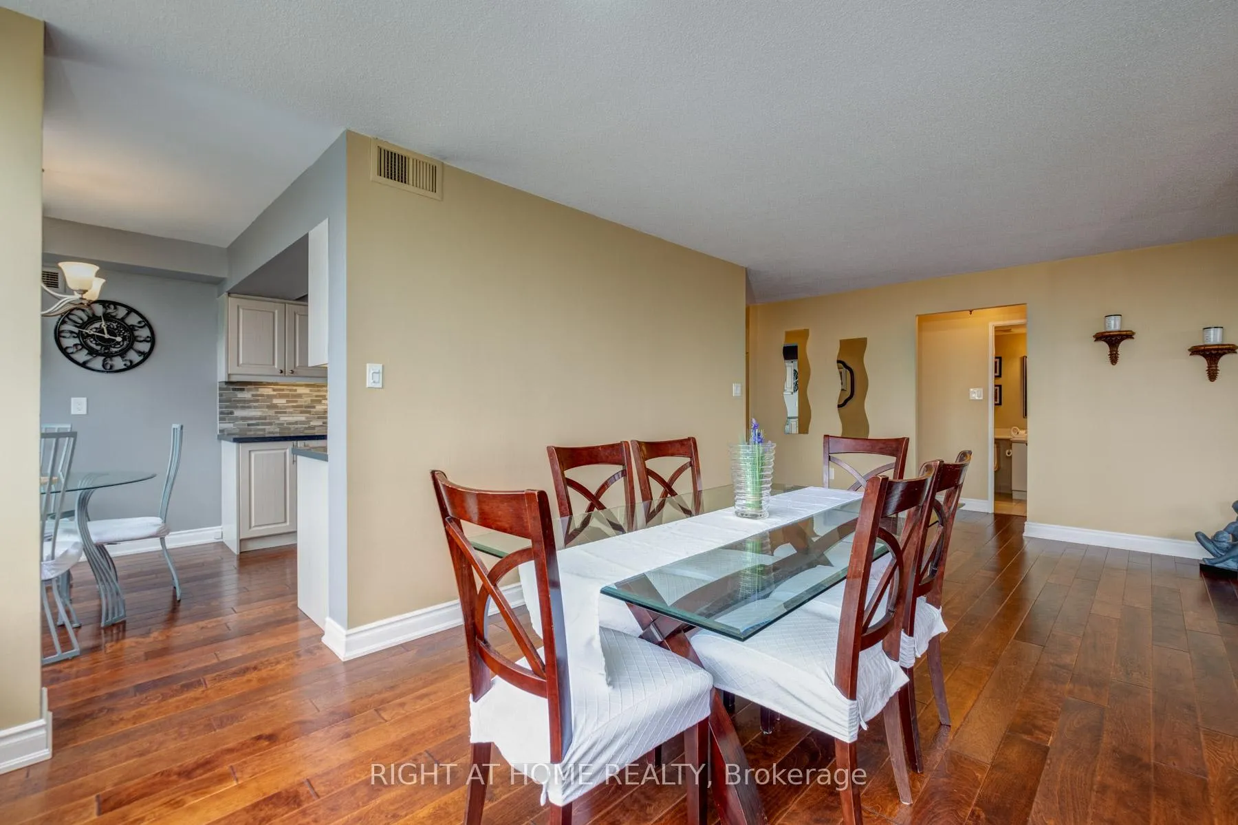 Photo 17 of Unit 712, 55 Austin Drive, Markham, Markville — HOMEH