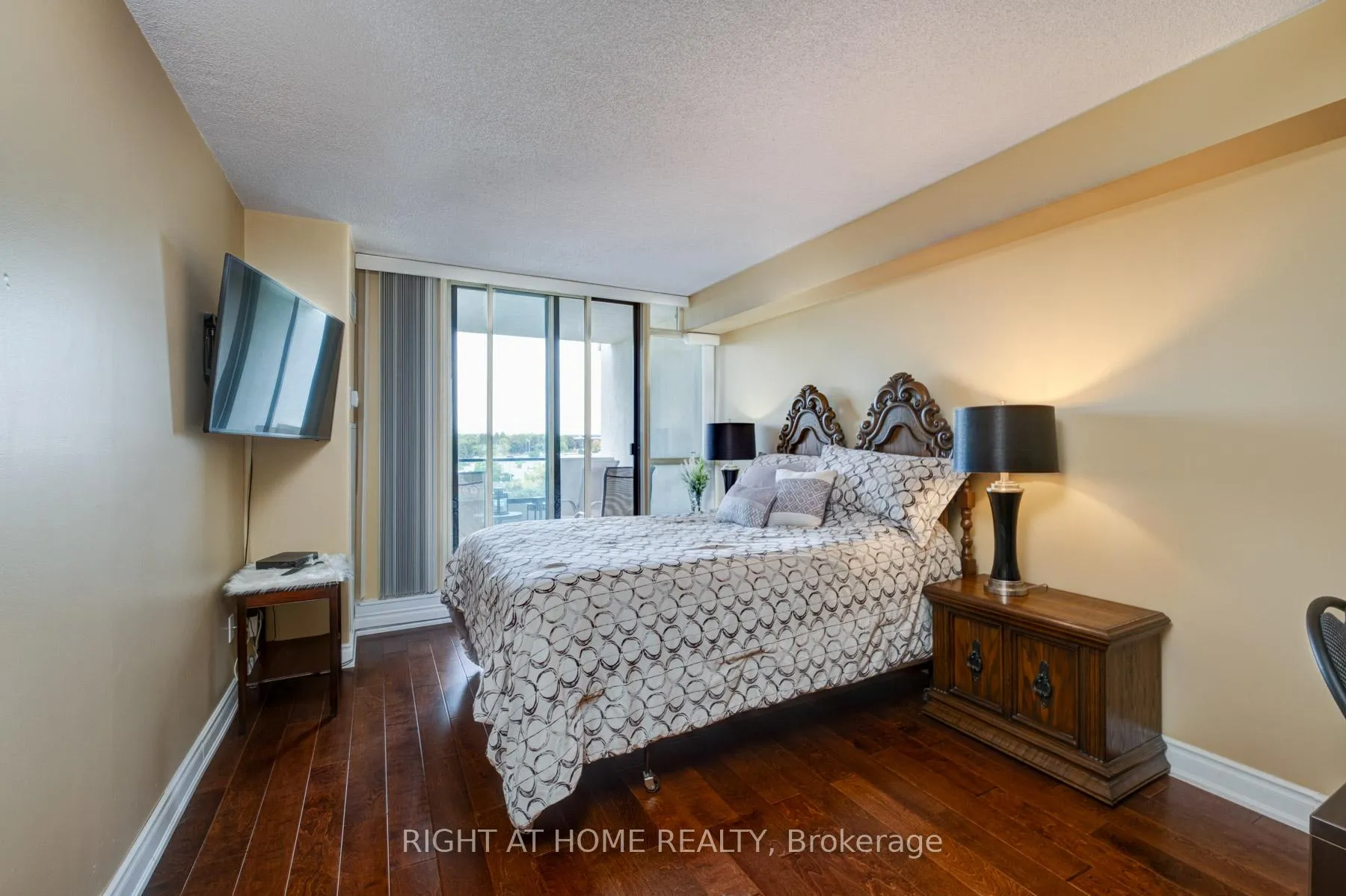 Photo 19 of Unit 712, 55 Austin Drive, Markham, Markville — HOMEH