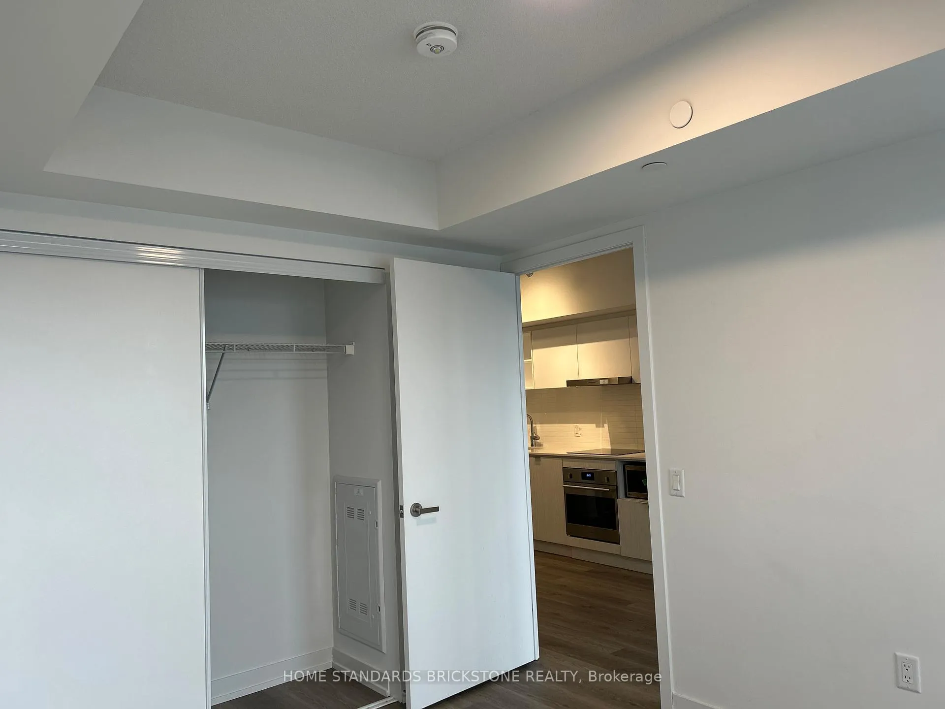 Photo 11 of Unit 1807, 55 Cooper Street, Toronto, Waterfront Communities — HOMEH