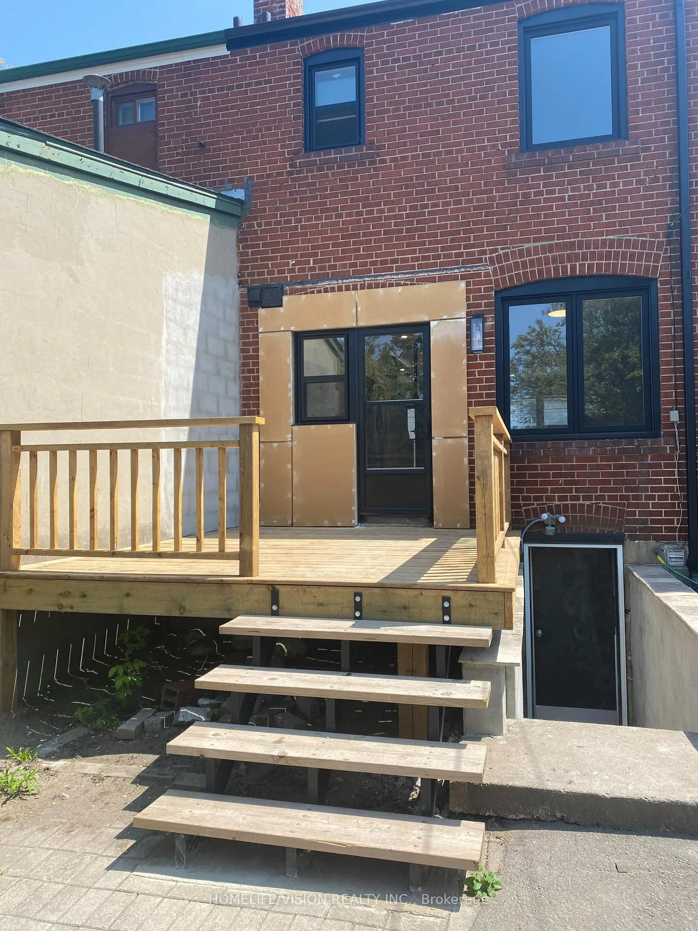 Photo 7 of Unit Upper, 2448 Gerrard Street E, Toronto, East End-Danforth — HOMEH