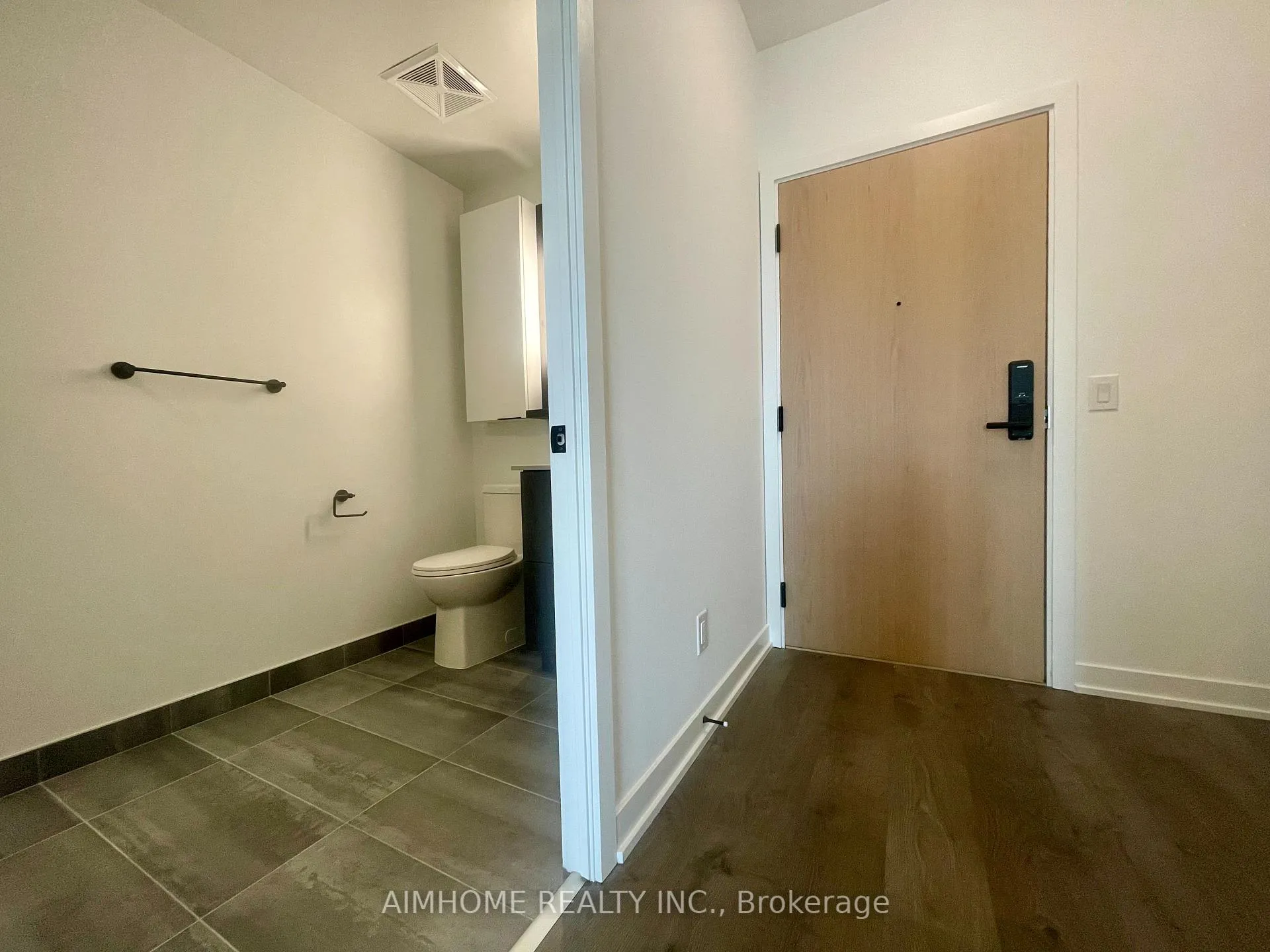 Photo 3 of Unit 1902, 5 Defries Street, Toronto, Regent Park — HOMEH
