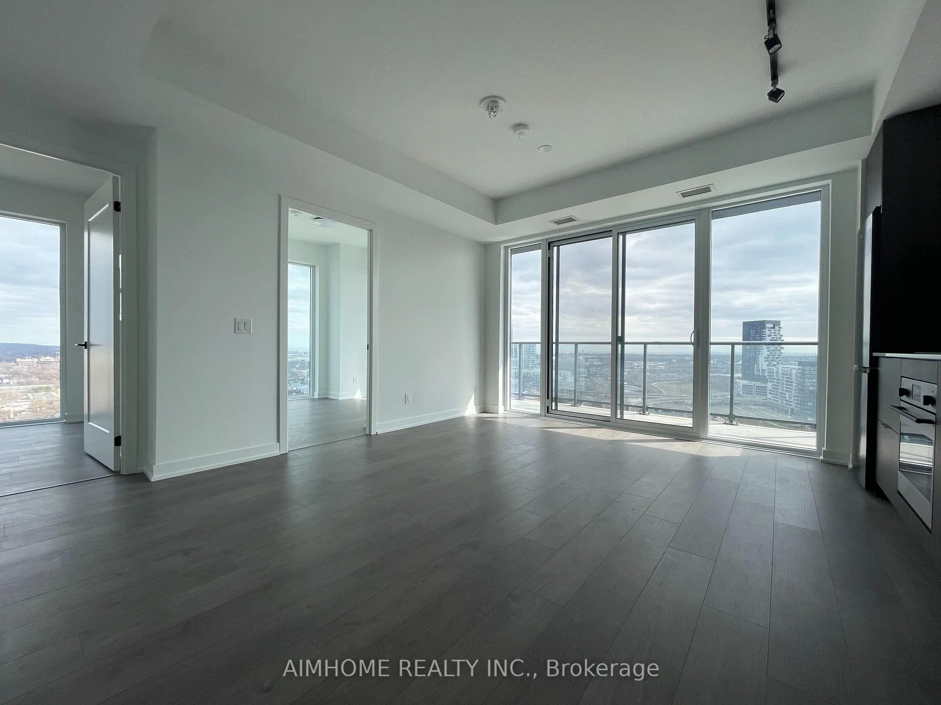 Photo 6 of Unit 1902, 5 Defries Street, Toronto, Regent Park — HOMEH