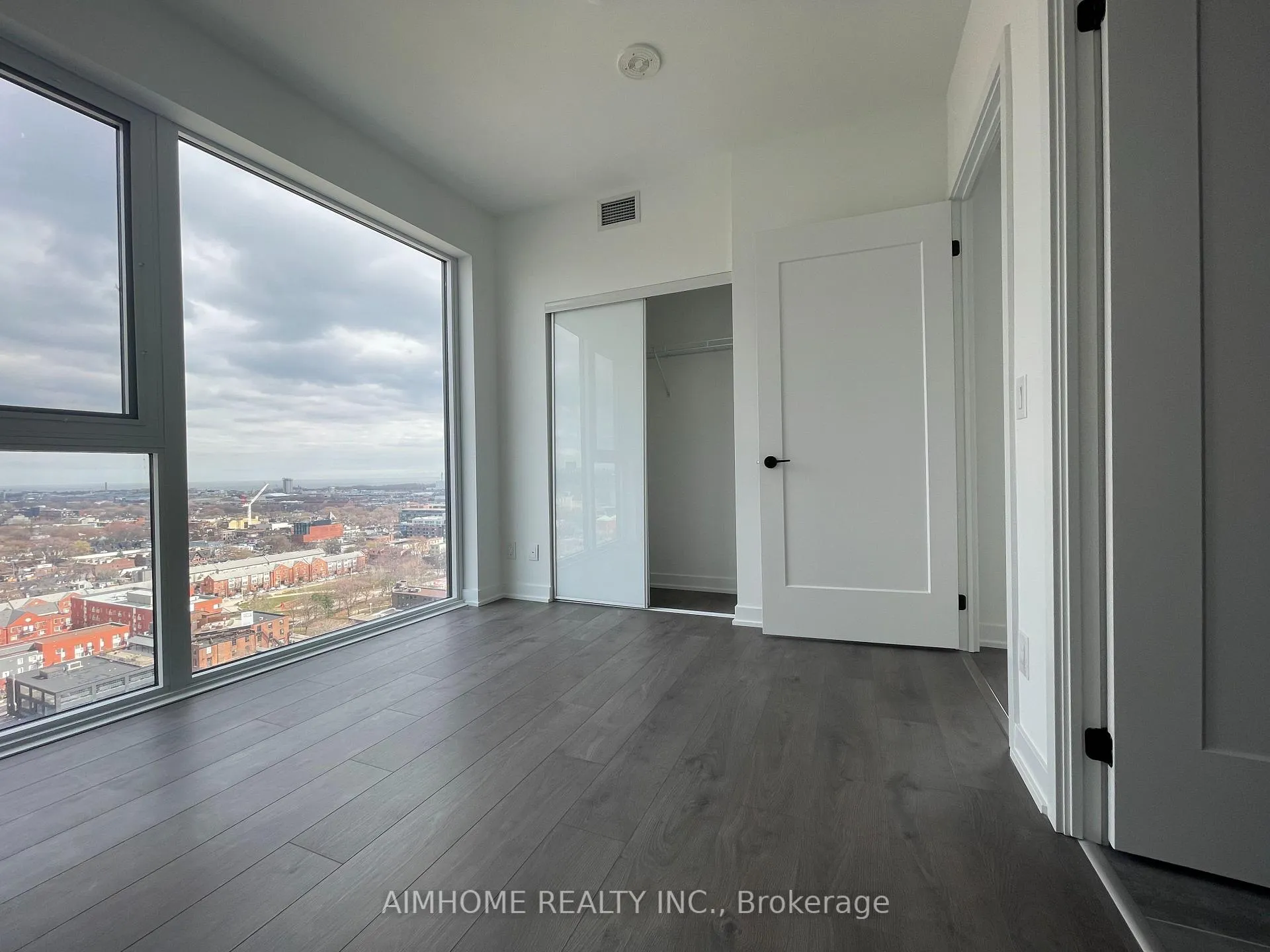 Photo 10 of Unit 1902, 5 Defries Street, Toronto, Regent Park — HOMEH