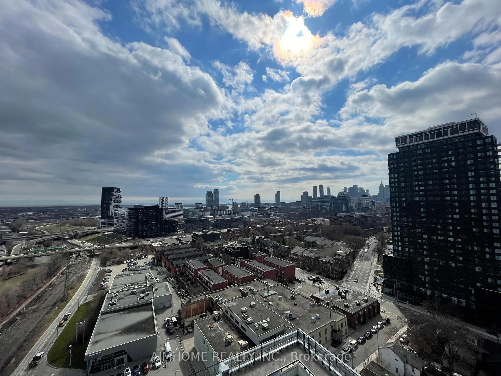 Photo 16 of Unit 1902, 5 Defries Street, Toronto, Regent Park — HOMEH