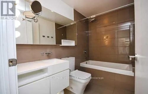 Photo 5 of Unit 2907, 45 Charles Street E, Toronto, Church-Yonge Corridor — HOMEH