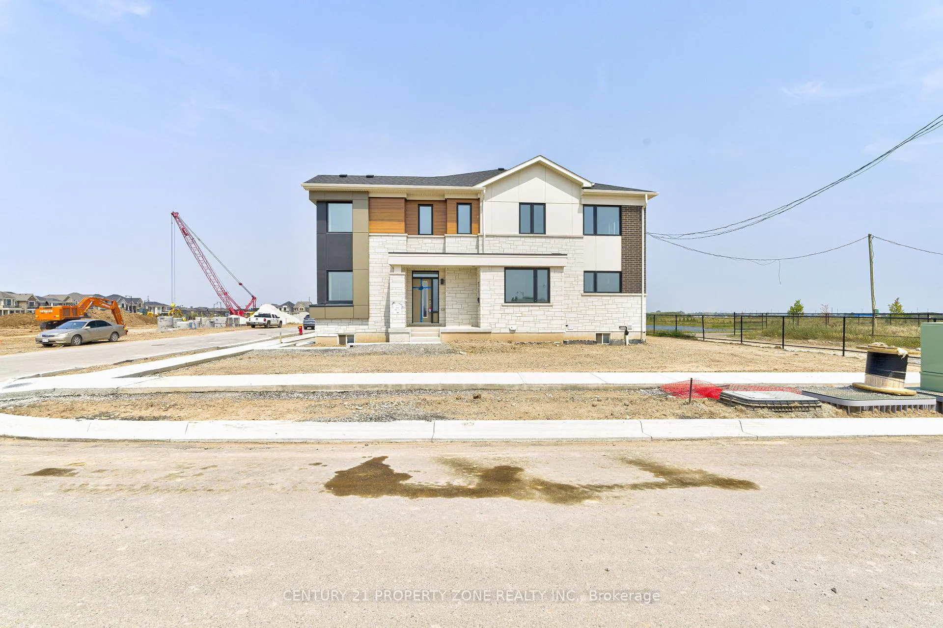 Photo 2 of 1475 Rutland Cres, Milton, Bowes — HOMEH