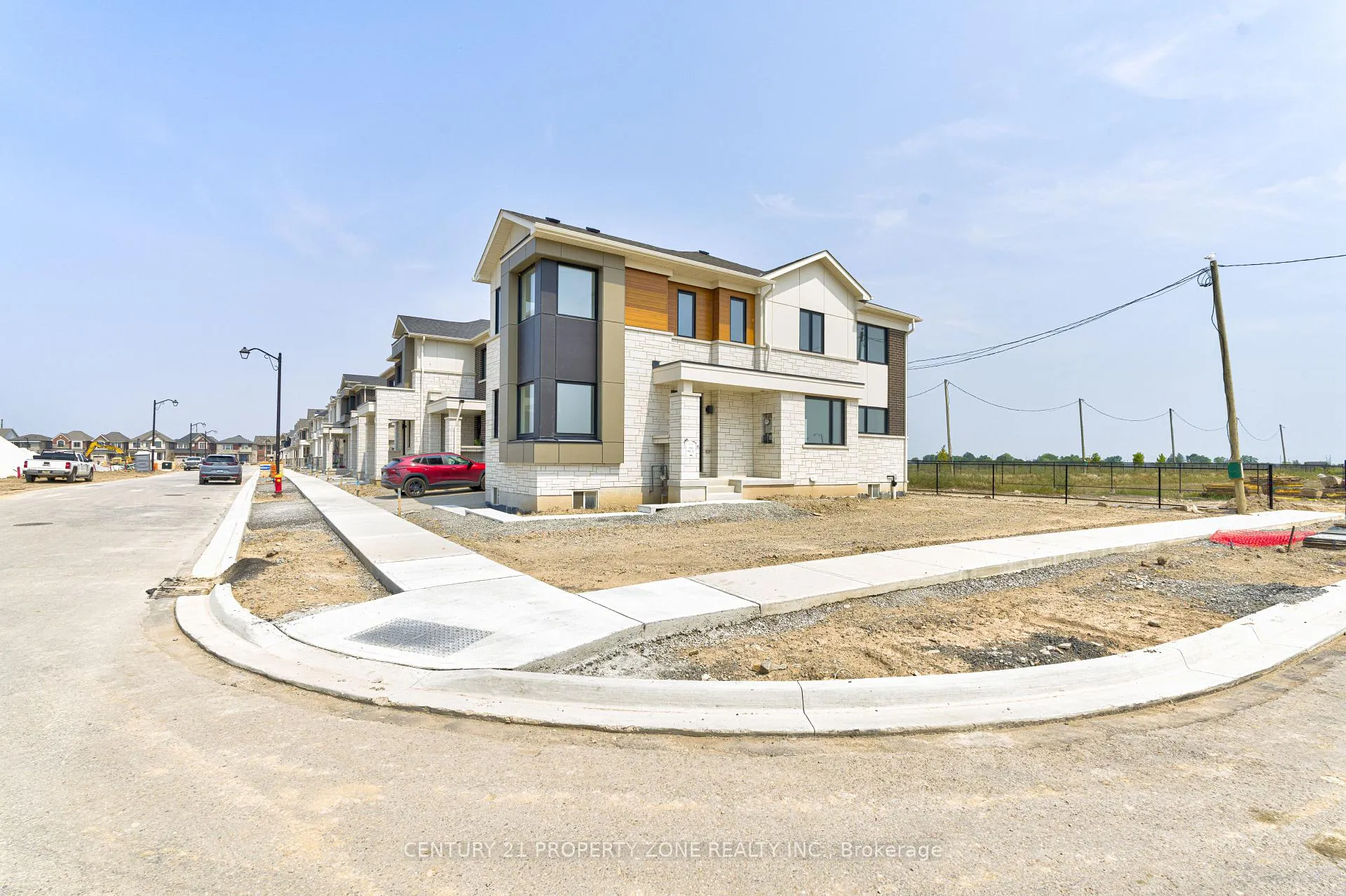 Photo 5 of 1475 Rutland Cres, Milton, Bowes — HOMEH