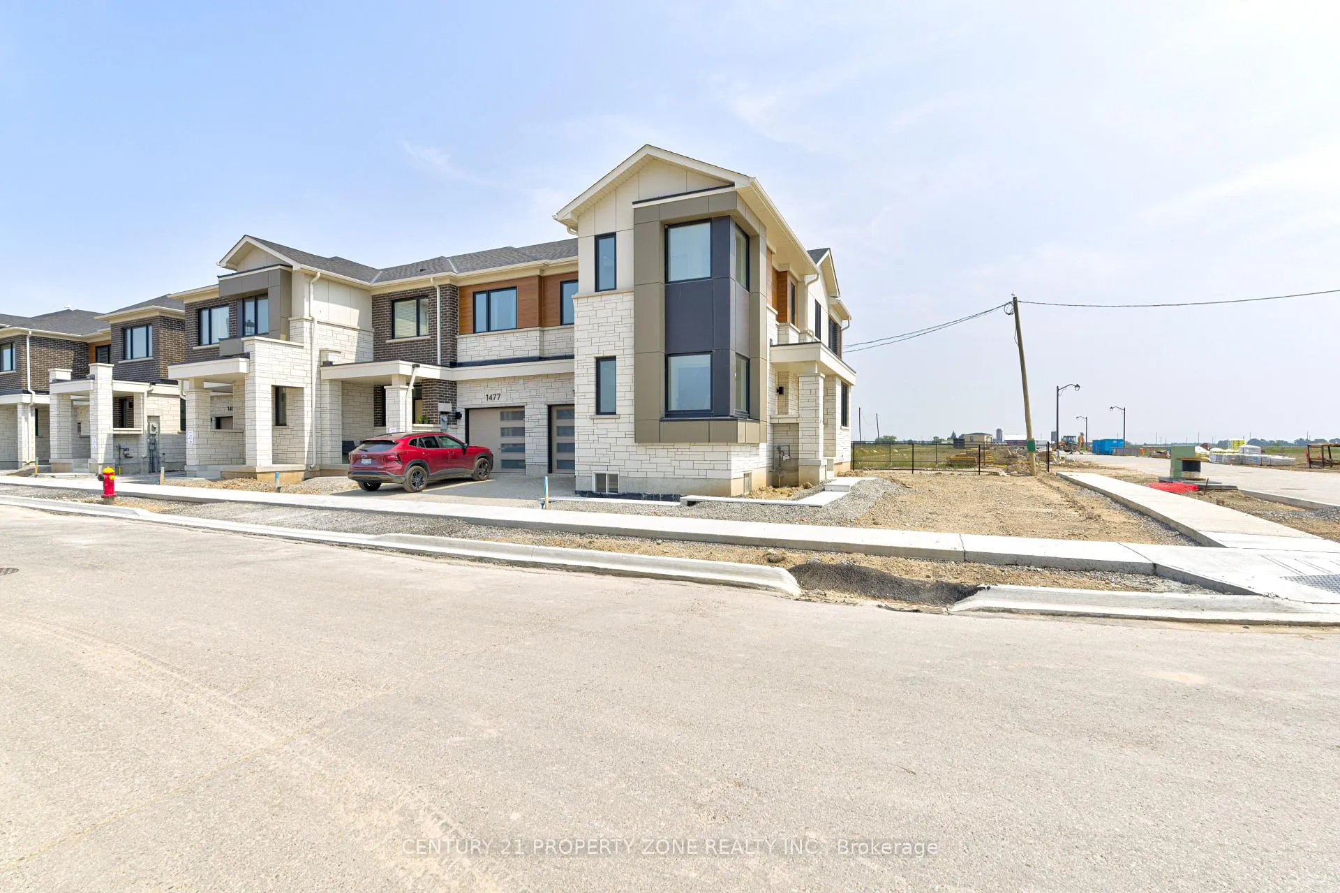 Photo 7 of 1475 Rutland Cres, Milton, Bowes — HOMEH