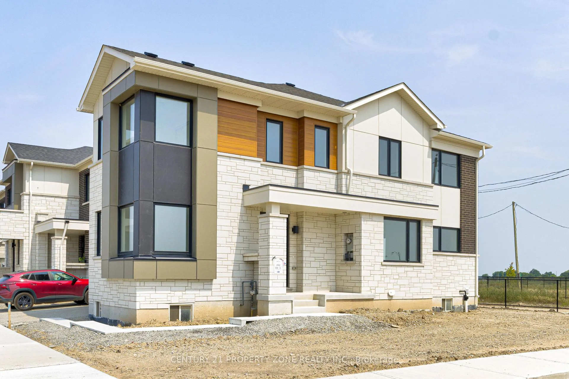 Photo 8 of 1475 Rutland Cres, Milton, Bowes — HOMEH