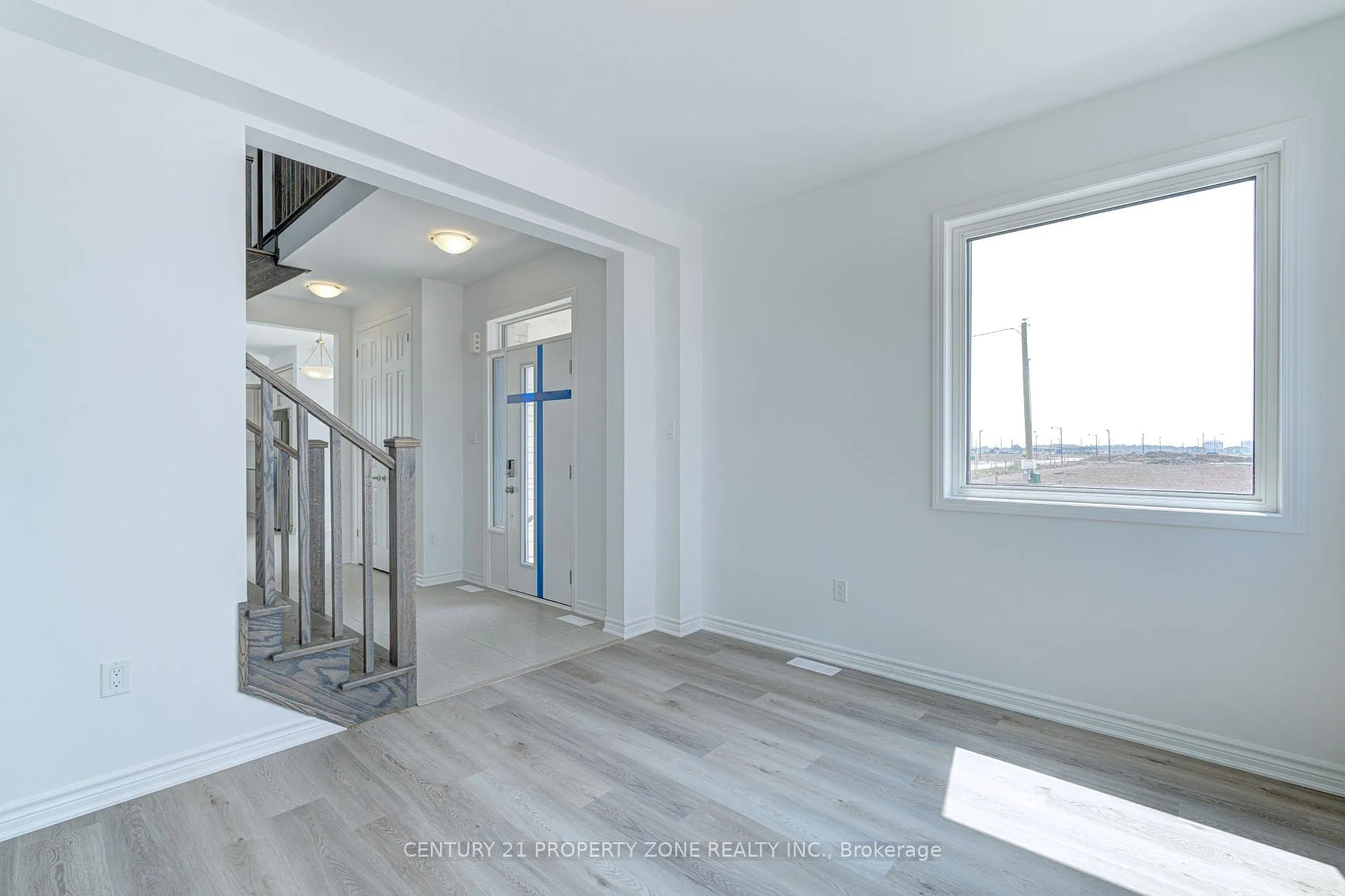 Photo 11 of 1475 Rutland Cres, Milton, Bowes — HOMEH