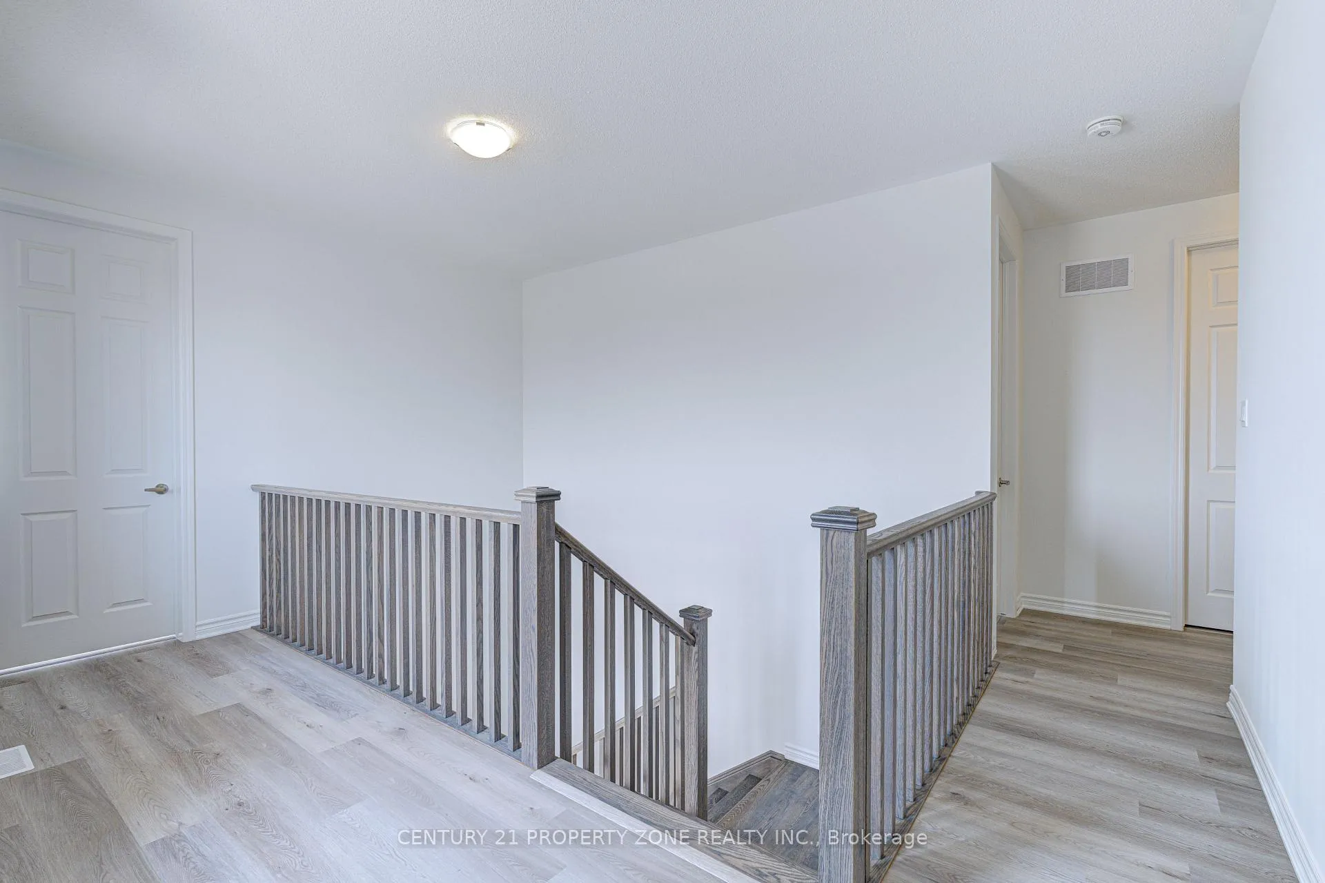 Photo 25 of 1475 Rutland Cres, Milton, Bowes — HOMEH