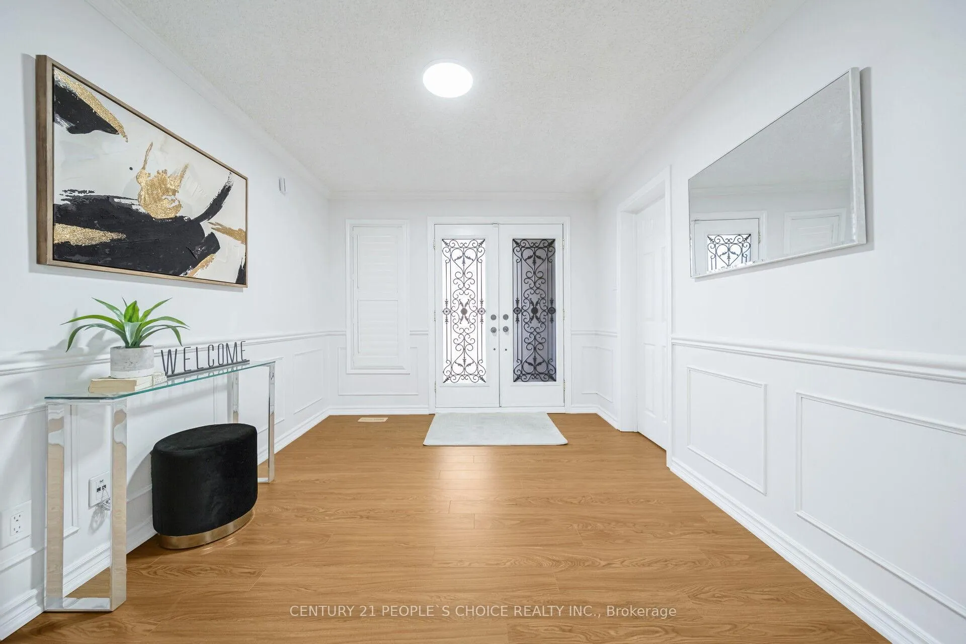 Photo 5 of 92 Woolridge Court, Brampton, Fletcher's Creek South — HOMEH