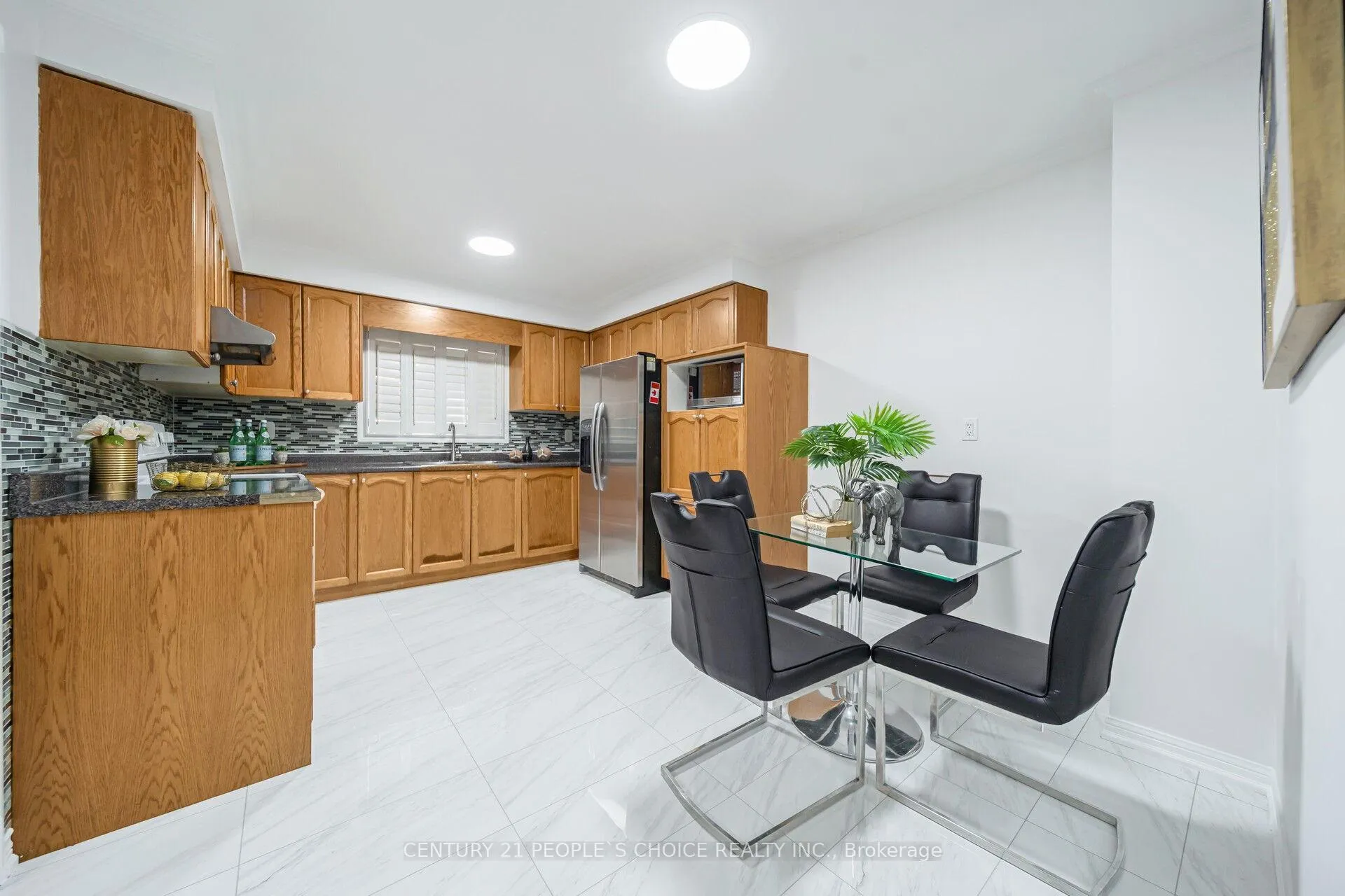 Photo 14 of 92 Woolridge Court, Brampton, Fletcher's Creek South — HOMEH