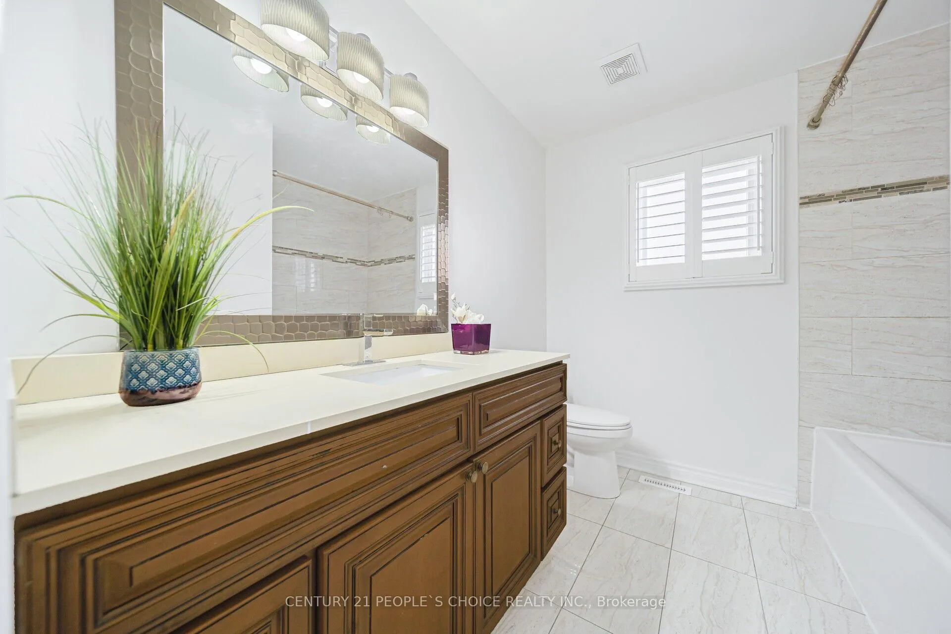 Photo 24 of 92 Woolridge Court, Brampton, Fletcher's Creek South — HOMEH